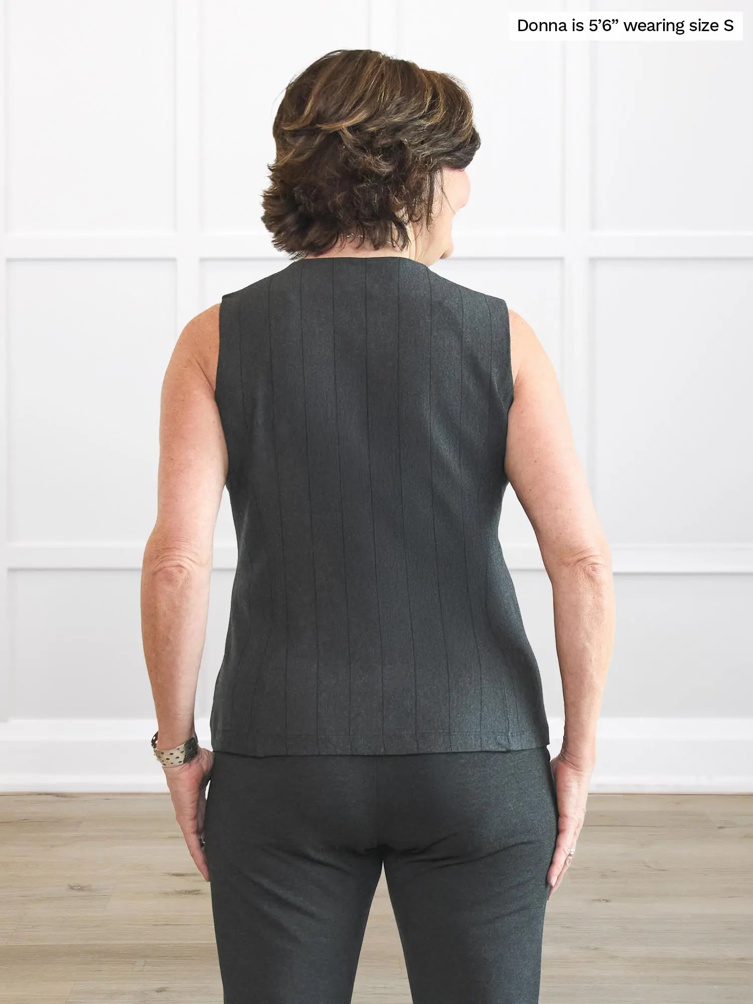 Miik founder Donna (5’6”, small) standing with her back towards the camera showing the back of Miik&
