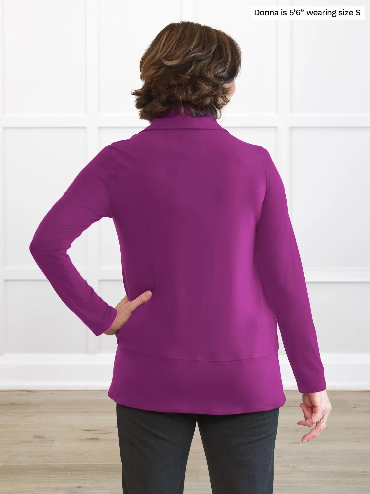 Miik founder Donna (5’6”, small) standing with her back towards the camera showing the back of Miik&