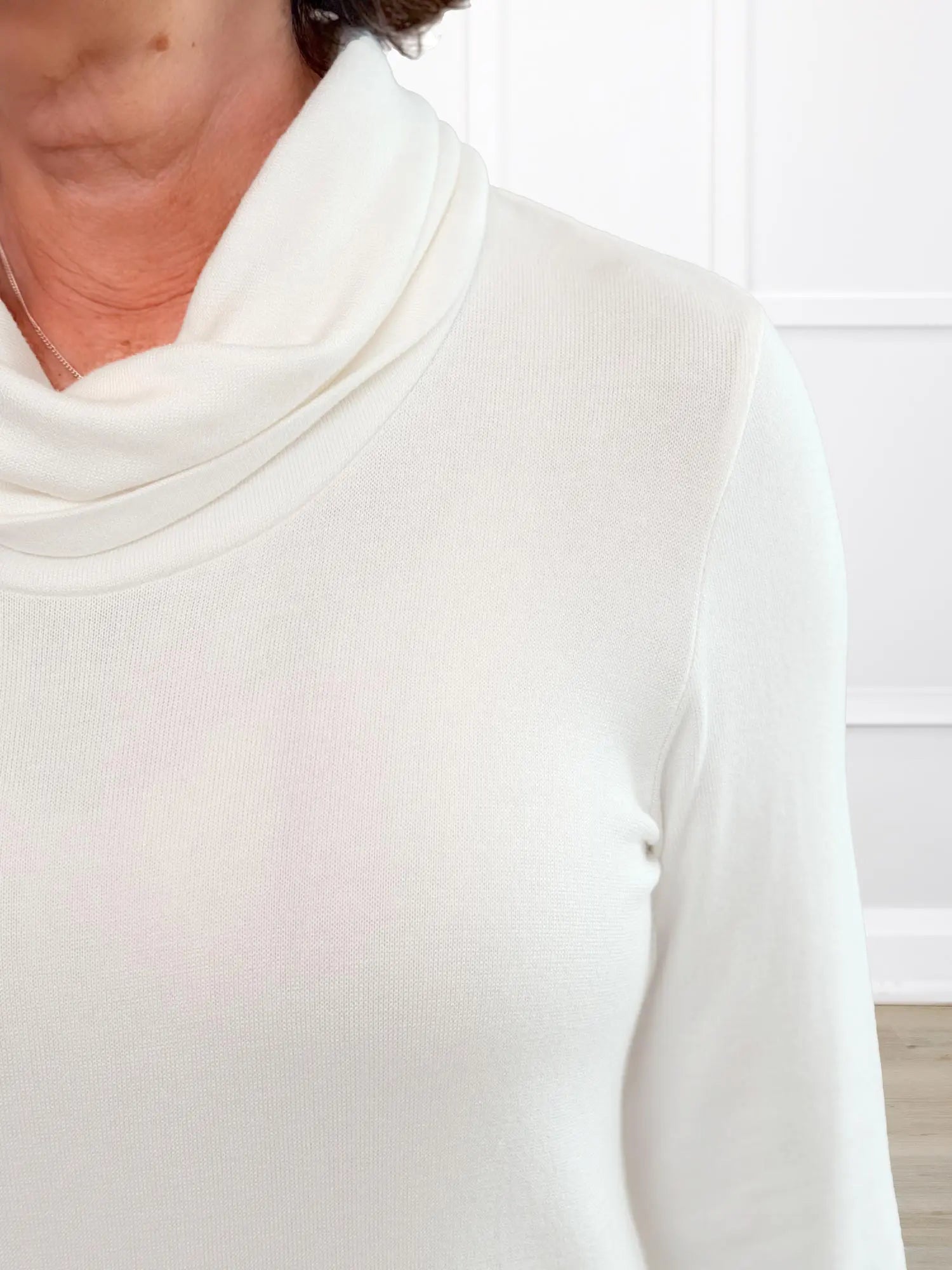 Pull léger à col bénitier Dawn
