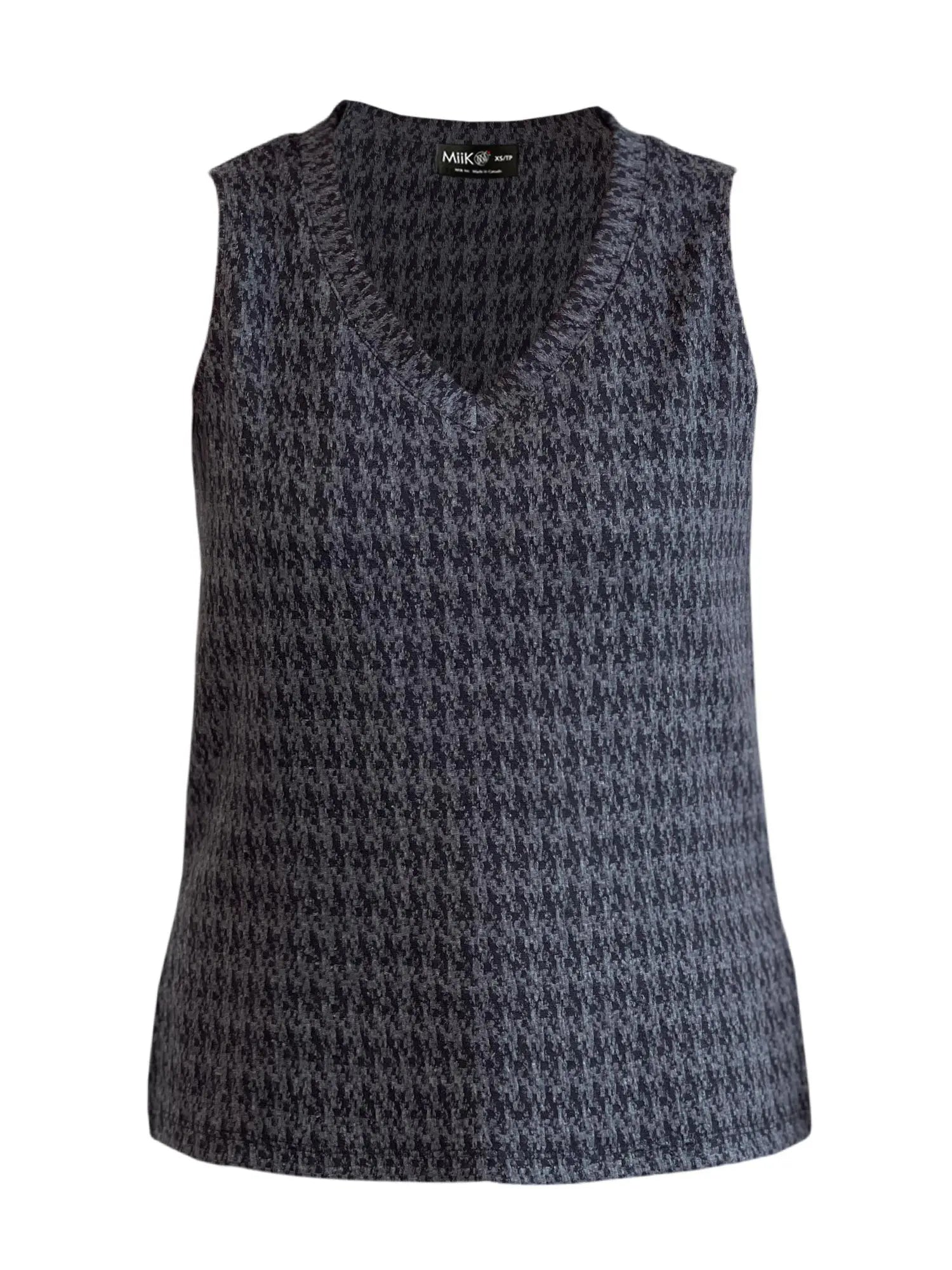 An off figure image of Miik;s Dory houndstooth v-neck sweater vest