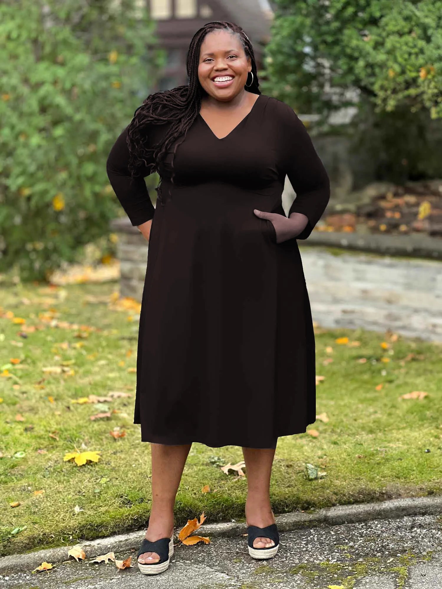 Lolly midi flounce dress with pockets in Dark chocolate