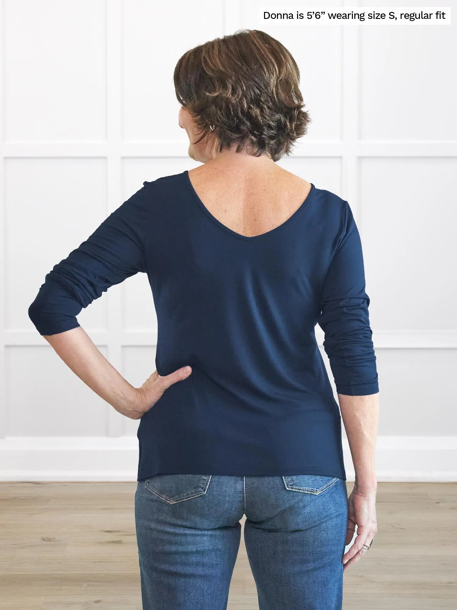 Miik founder Donna (5’6”, small) standing with her back towards the camera showing the back of Miik&