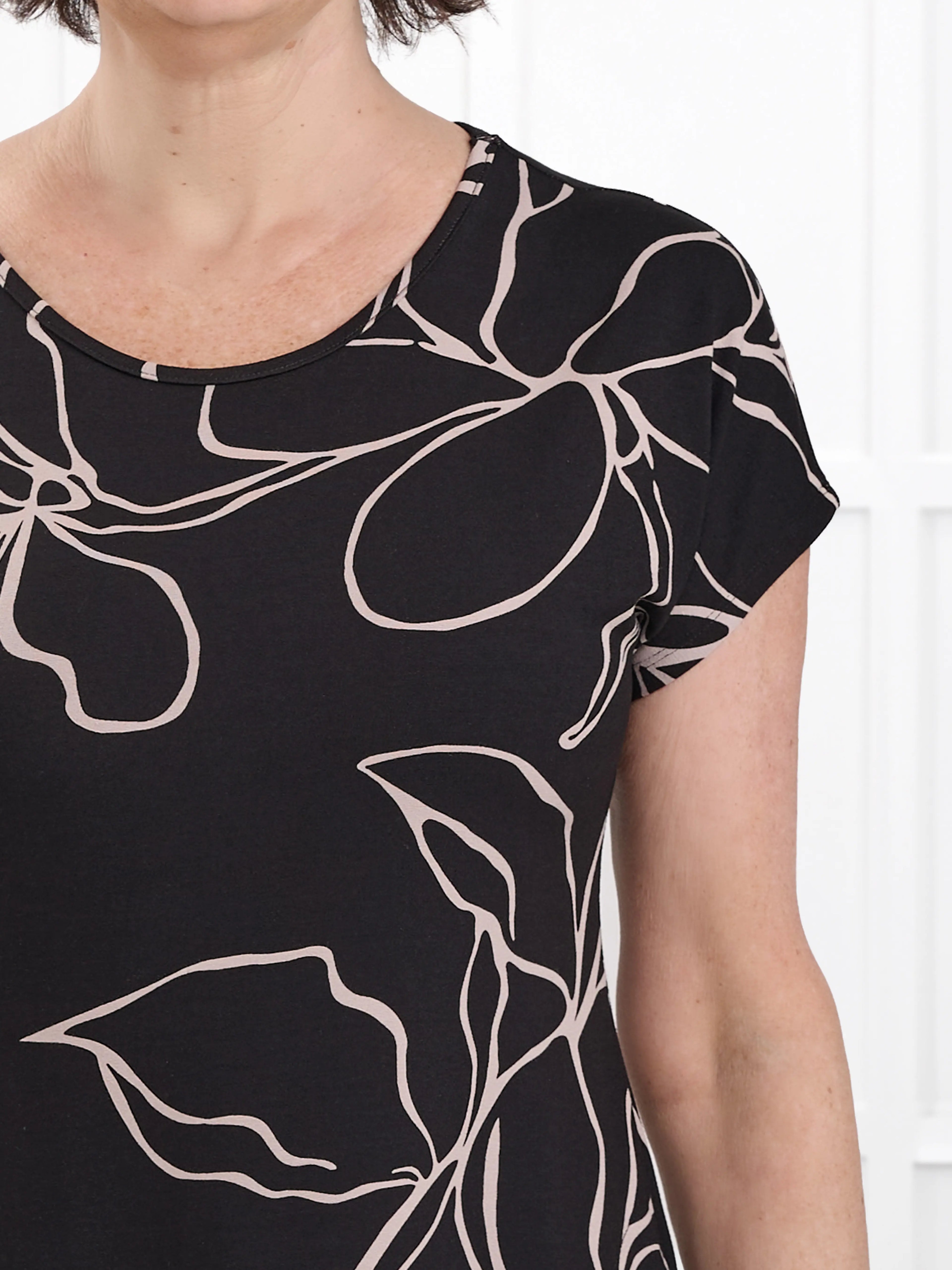 Aleeza t shirt dress with pockets for women in Contour floral