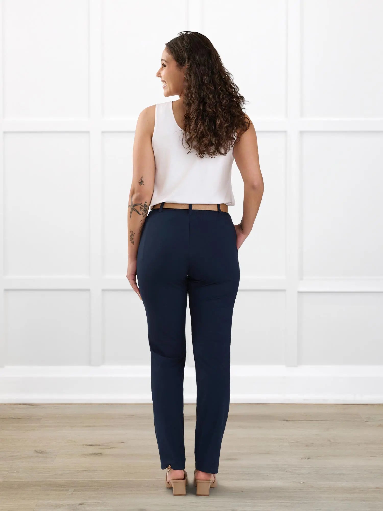 Asia mid rise slim pant for women in Navy on model Meron, size XS Regular @Meron-XS-regular