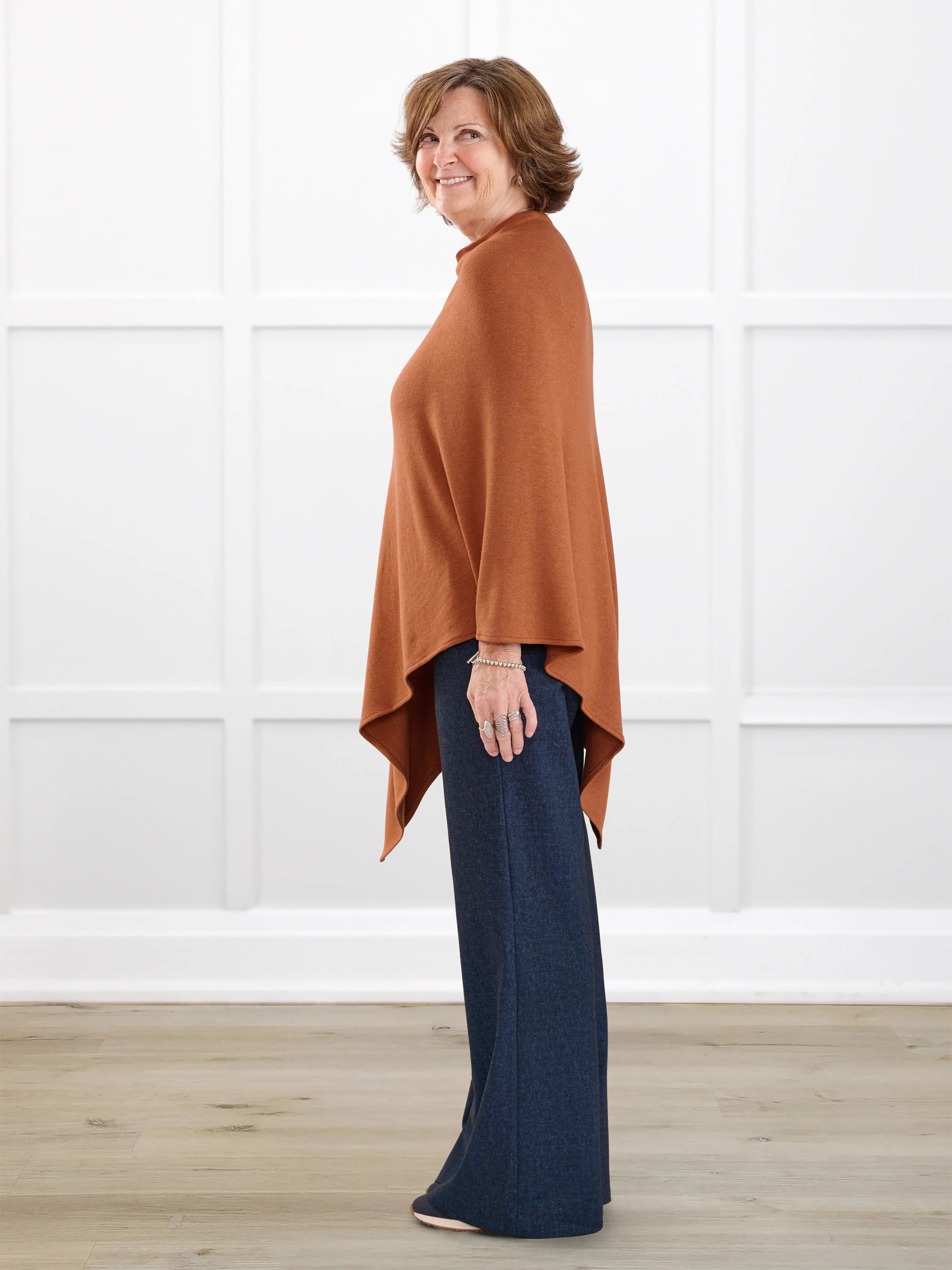 Asli lightweight sweater knit poncho for women in Rust