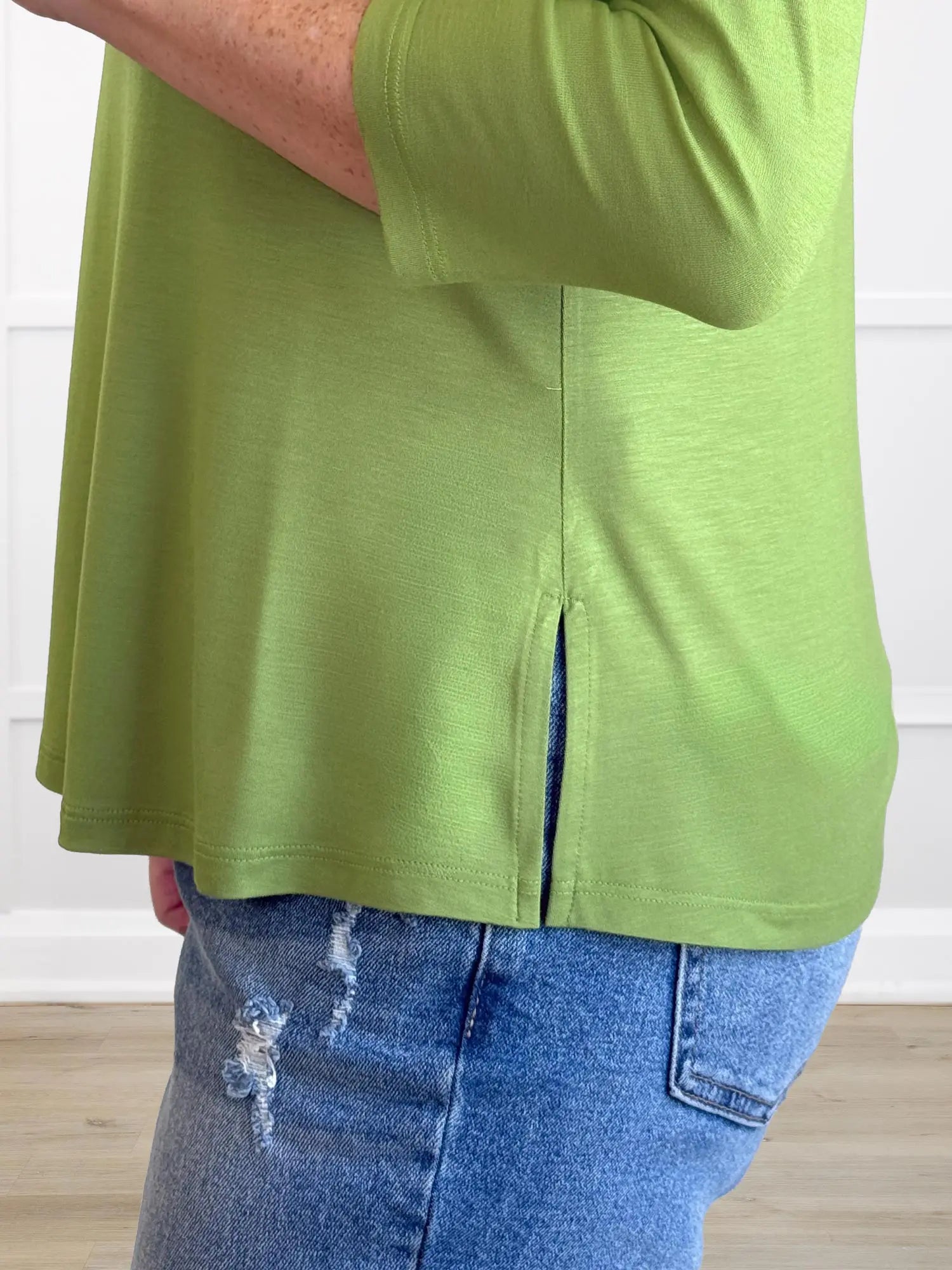 Chris sleeve scoop neck top for women in Moss