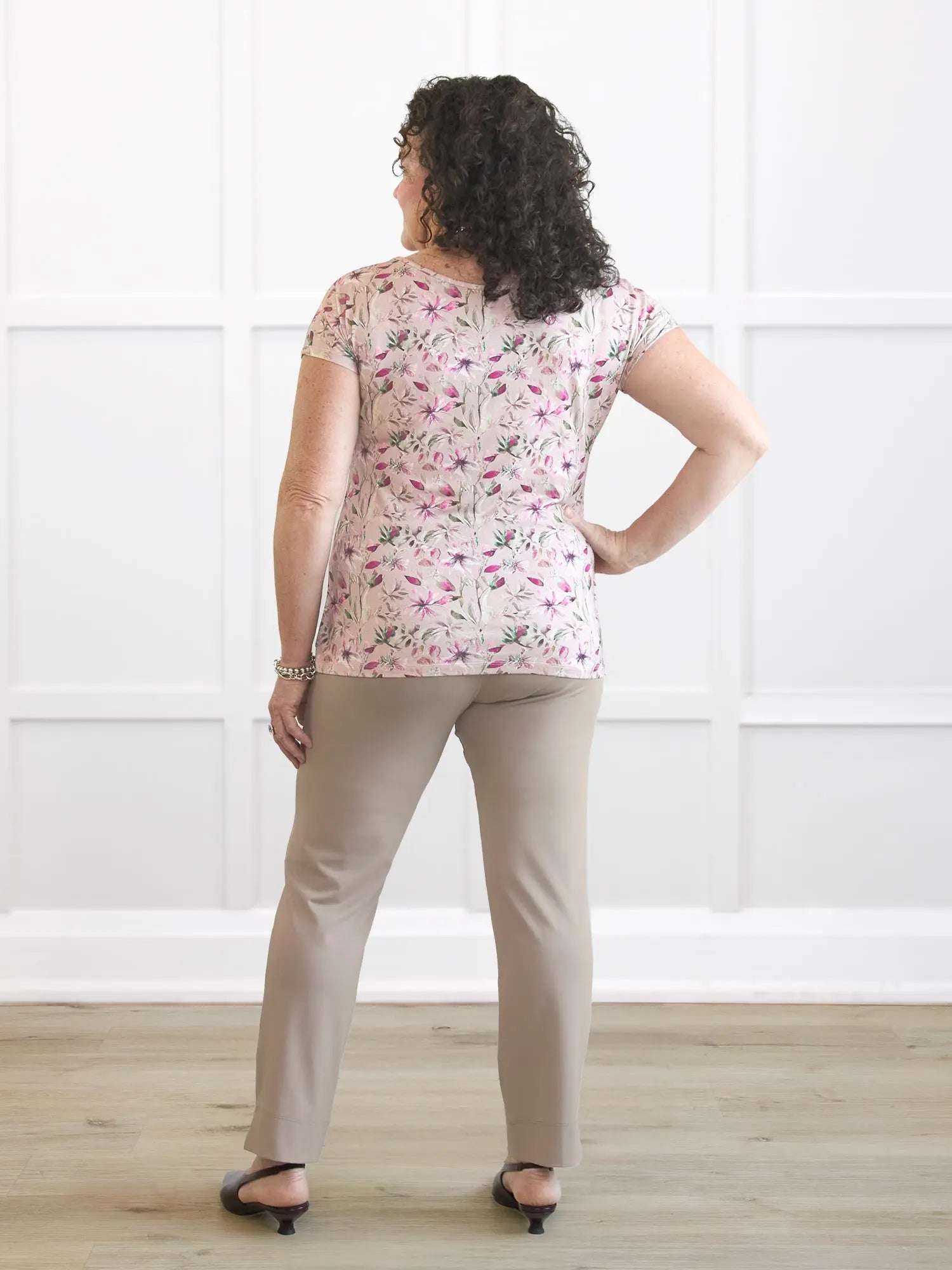 Christal pull on pintuck ankle pant in Portobello on model Kerri, size M Petite @Kerri-M-petite