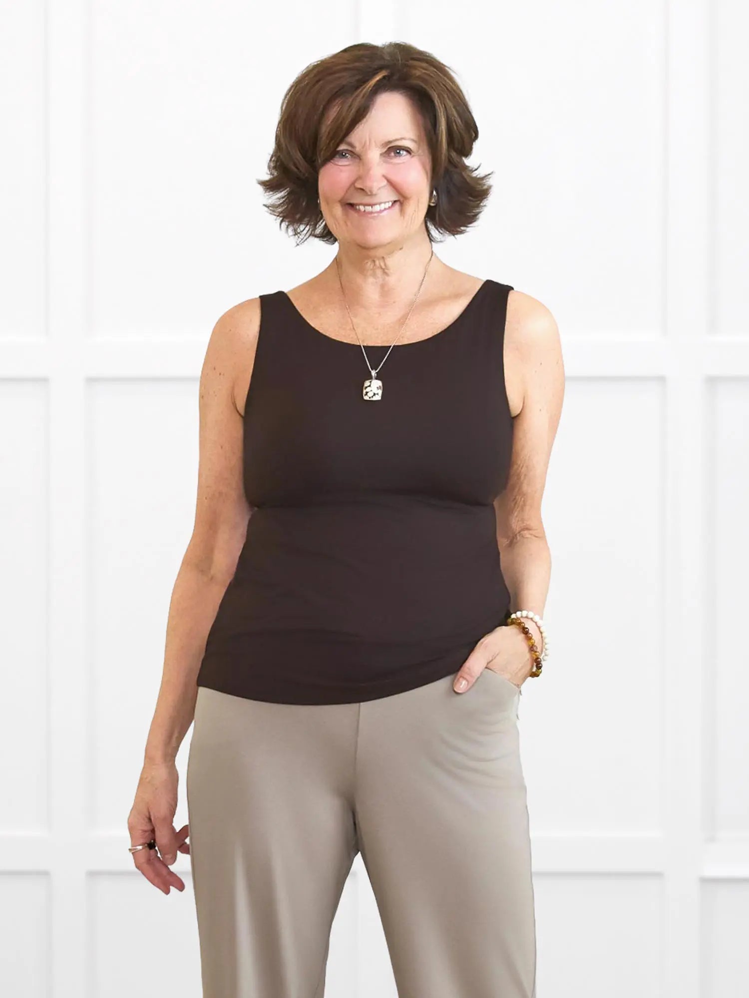 Darla boatneck tank top for women in Dark chocolate on model Donna, size S @Donna-S