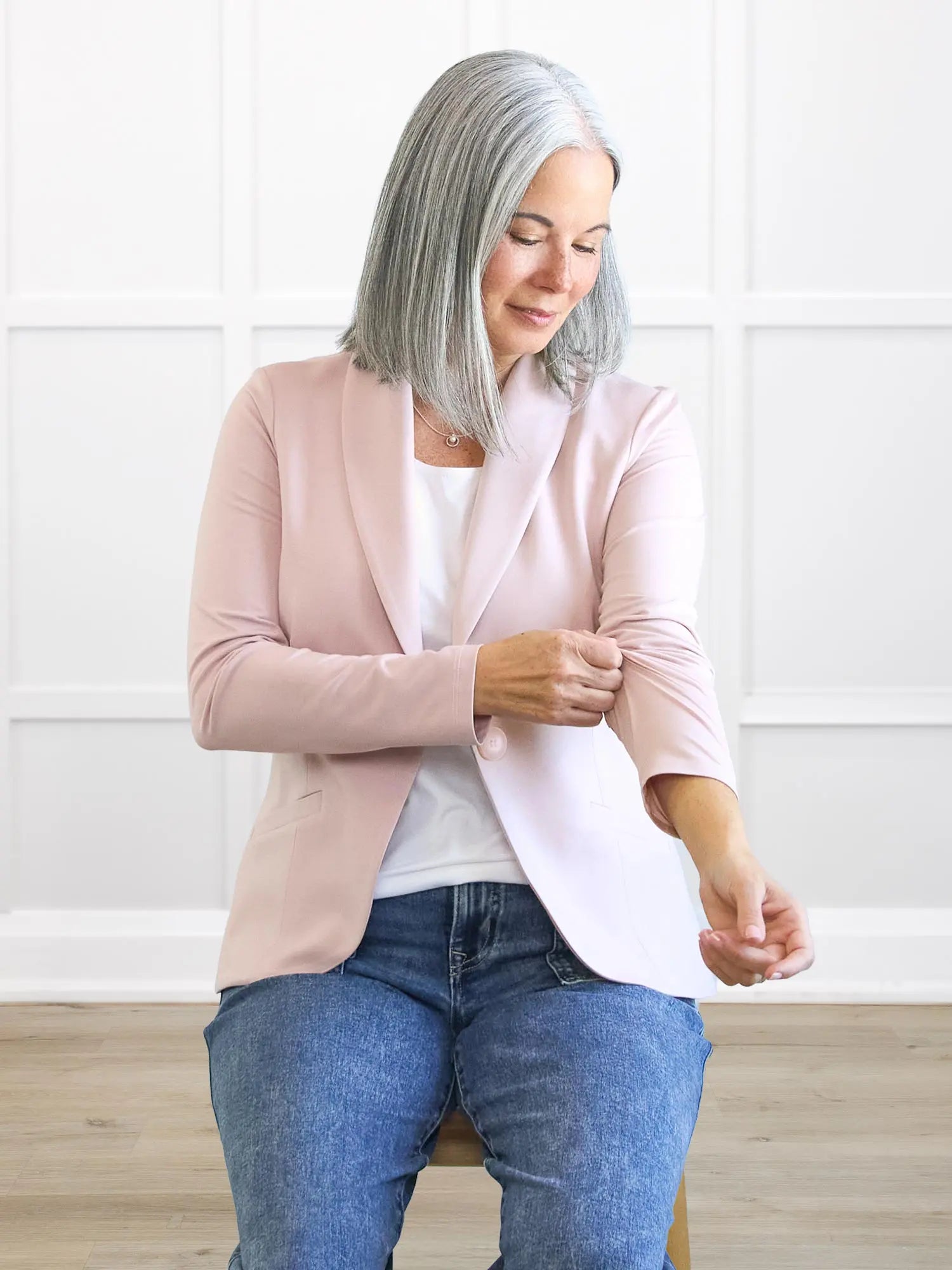 Emily soft stretchy blazer 00 in Ballet pink on model Kerri, size S Regular @Kerri-S-regular