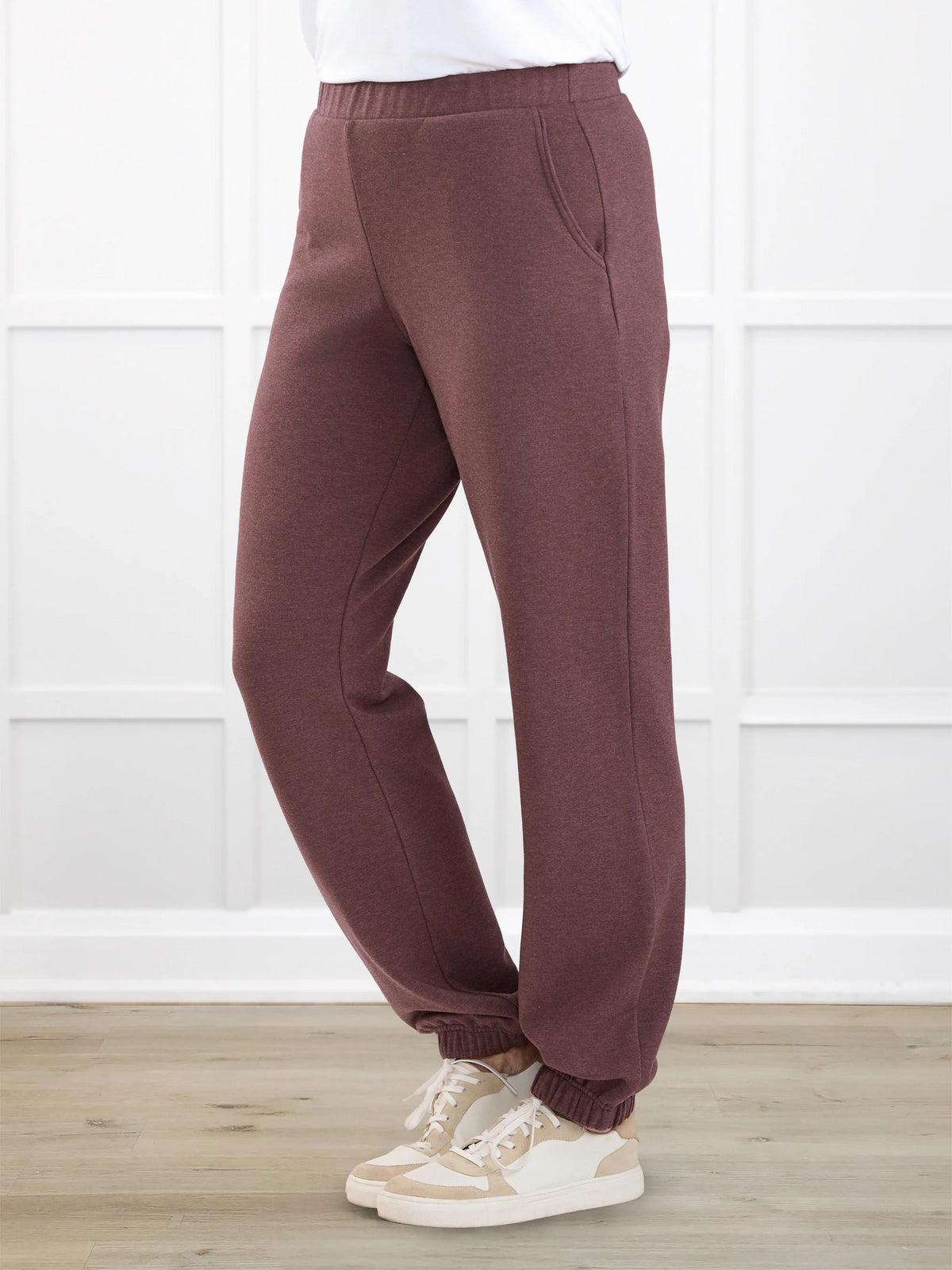 Jaylinn mid rise fleece jogger for women in Brown melange