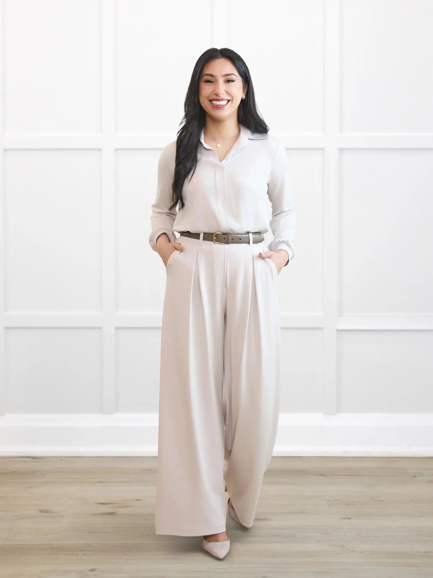 Kiya high waisted wide leg pleated pant for women 00 in Sandstone on model Yasmine, size XS Petite @Yasmine-XS-petite