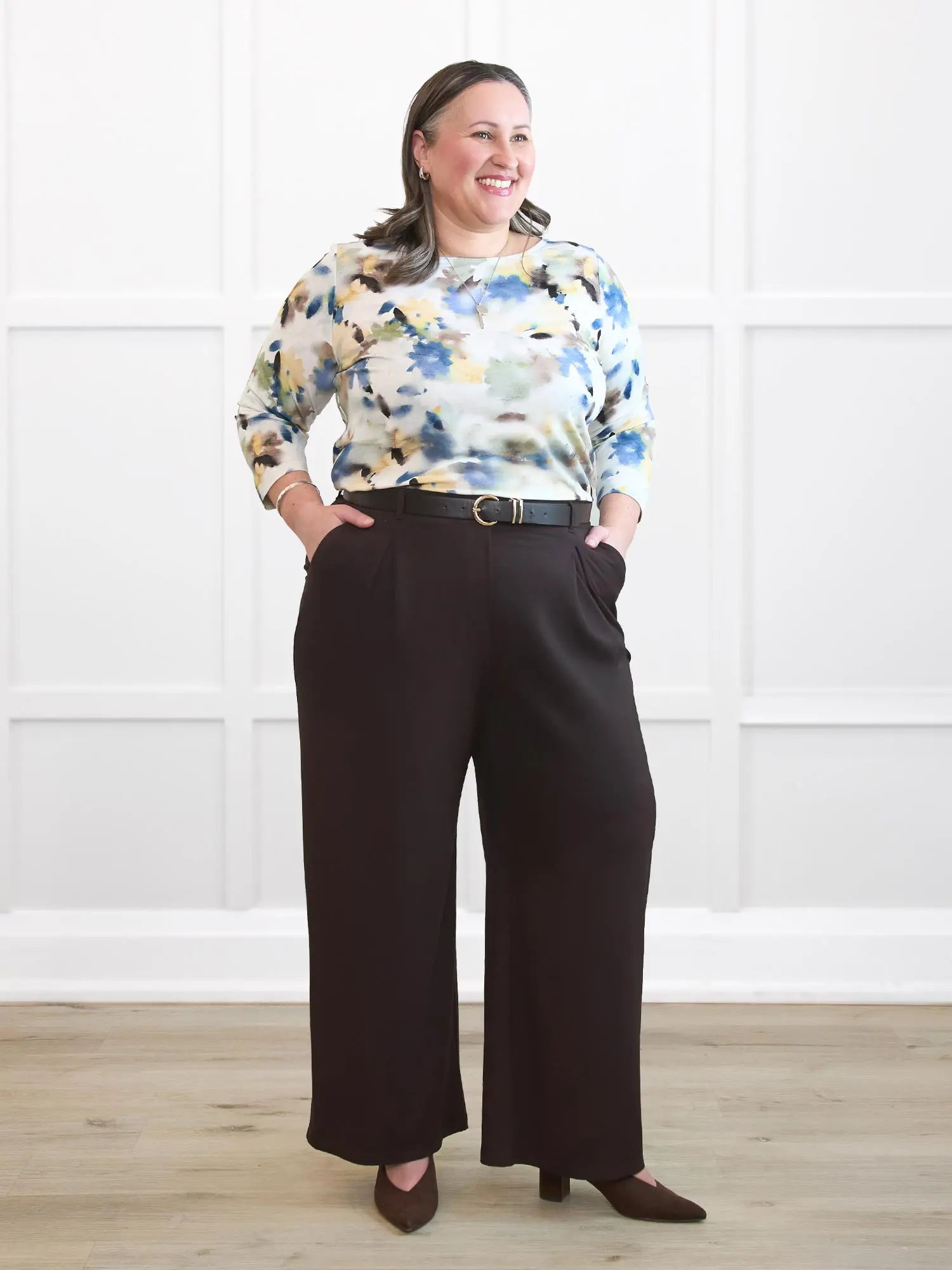 Kiya high waisted wide leg pleated pant for women in Dark chocolate on model Cristina, size XXL Regular @Cristina-XXL-petite