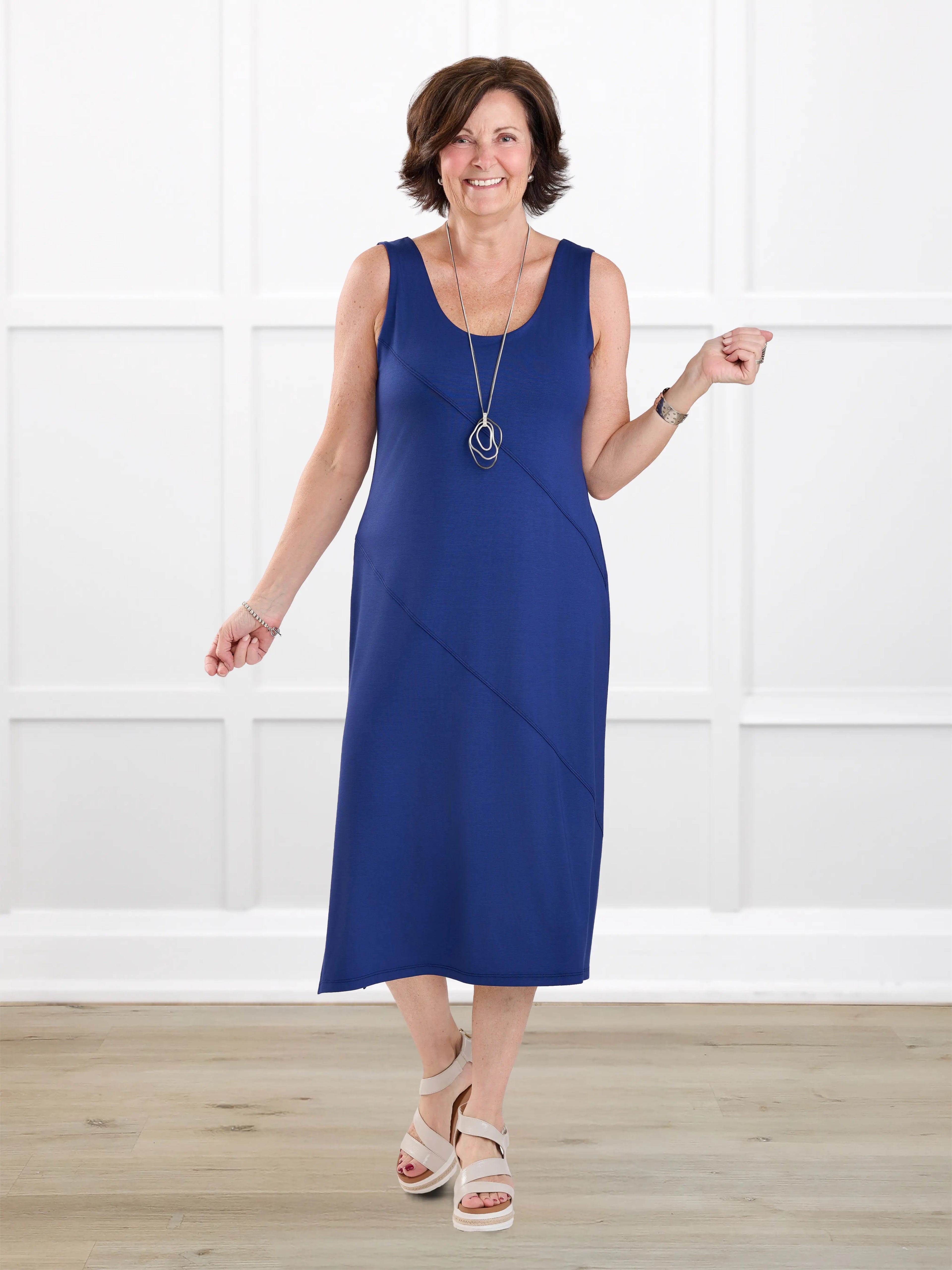 Korbin reversible neckline shelf bra midi dress for women in Marine blue on model Donna, size S @Donna-S