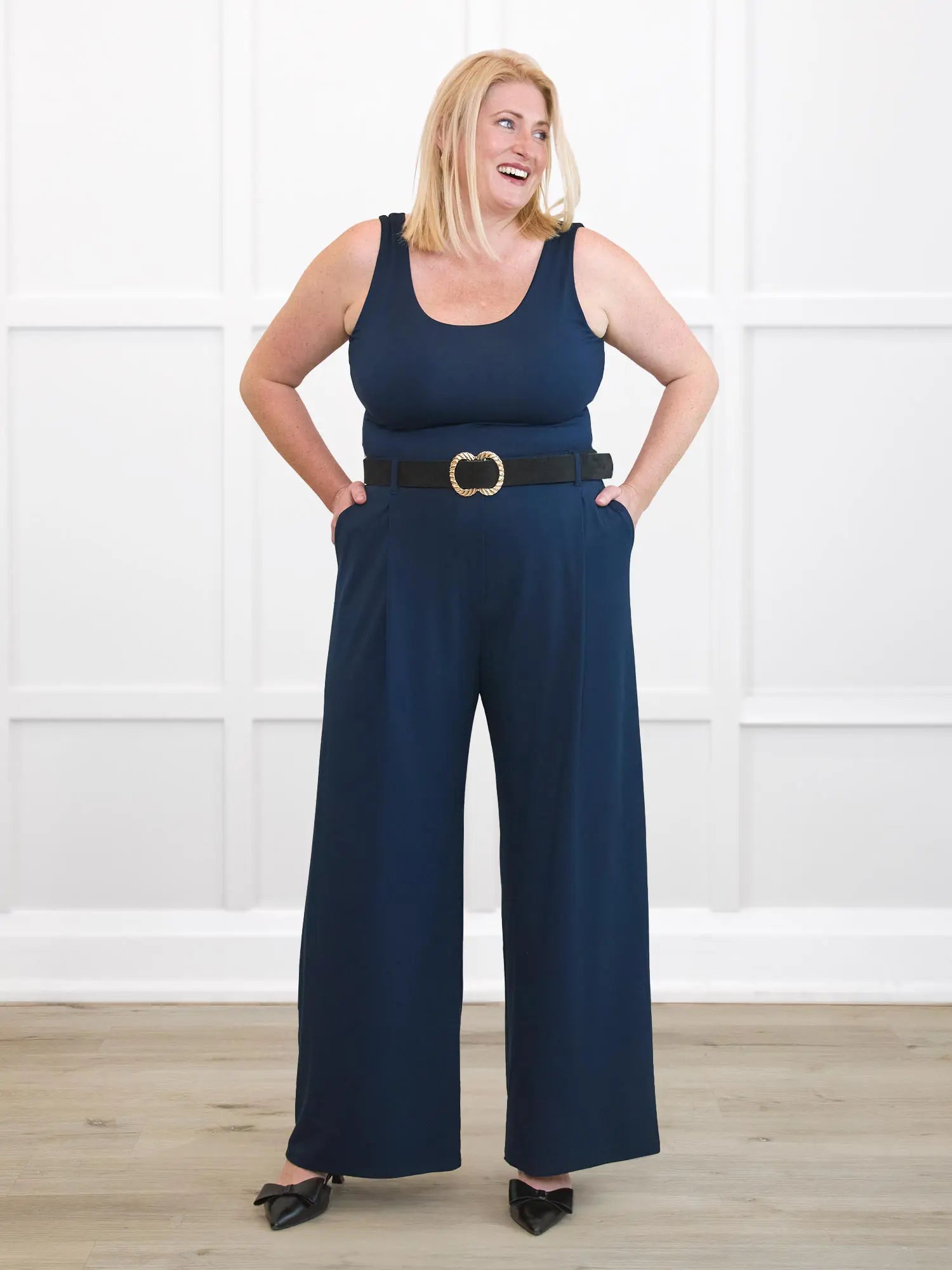 Lara high waisted wide leg pleated pant for women in Navy on model Jillian, size L Long @Jillian-L-long