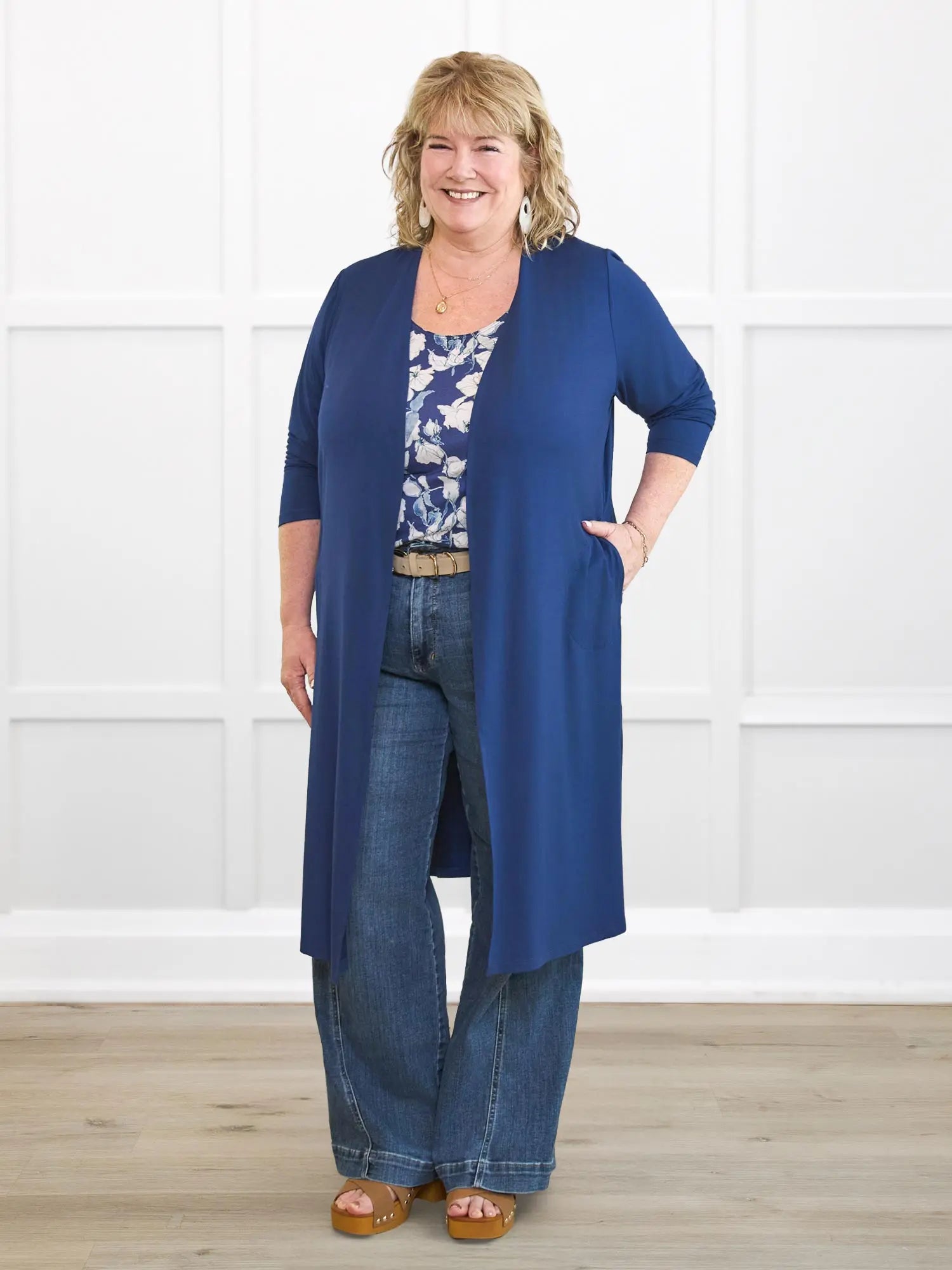 Larissa duster cardigan with pockets for women in Marine blue on model Kelly, size 3X @Kelly-3X