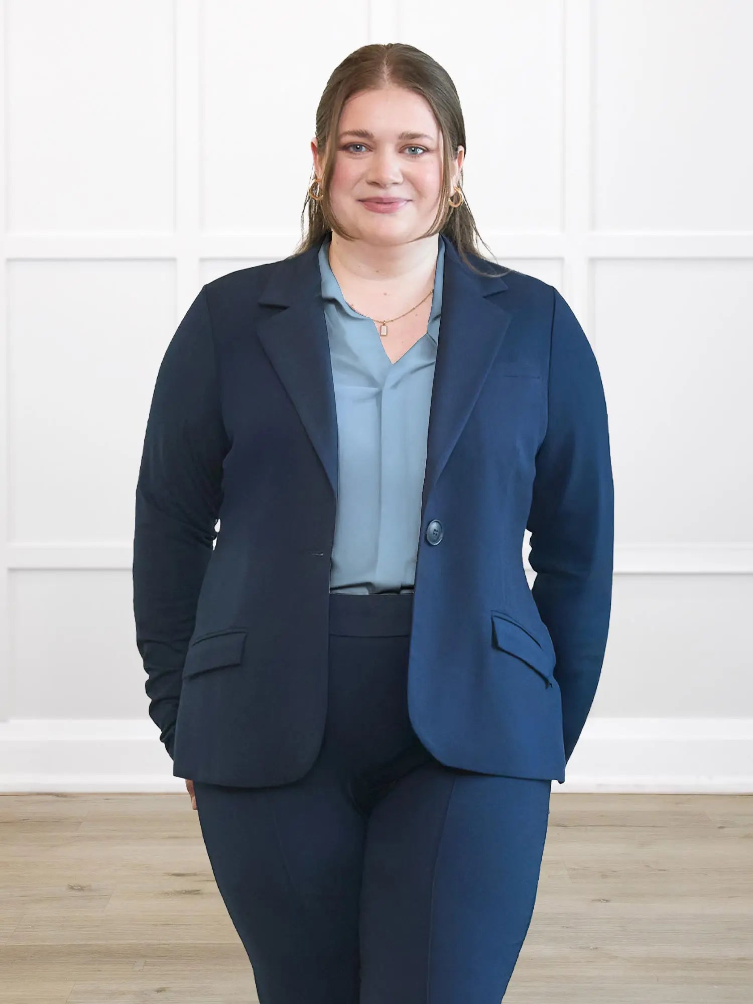 Lucia collared shirt for women in Steel blue on model Bri, size XL Regular @Bri-XL-regular