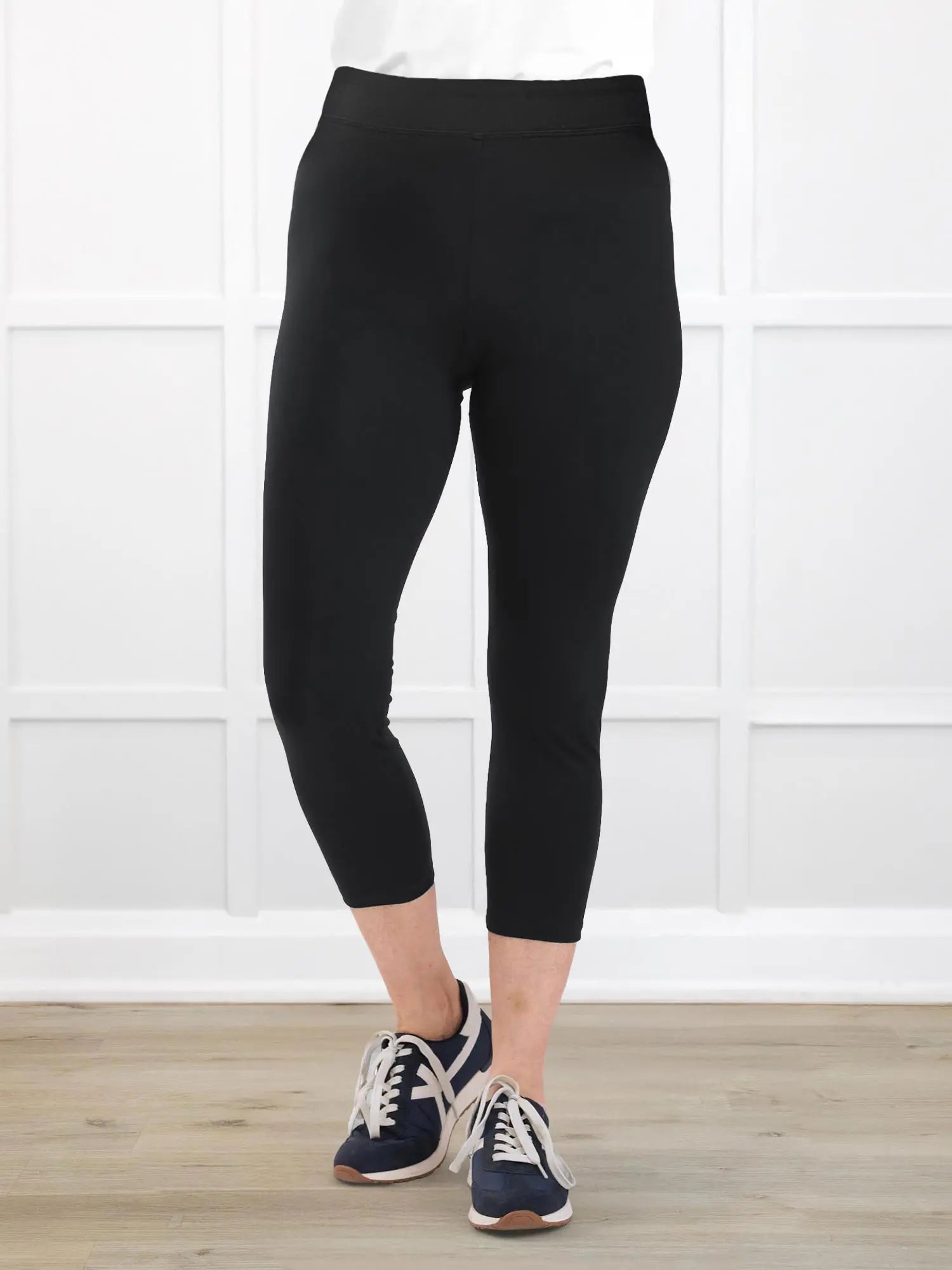 Lucy mid rise capri legging for women in Black
