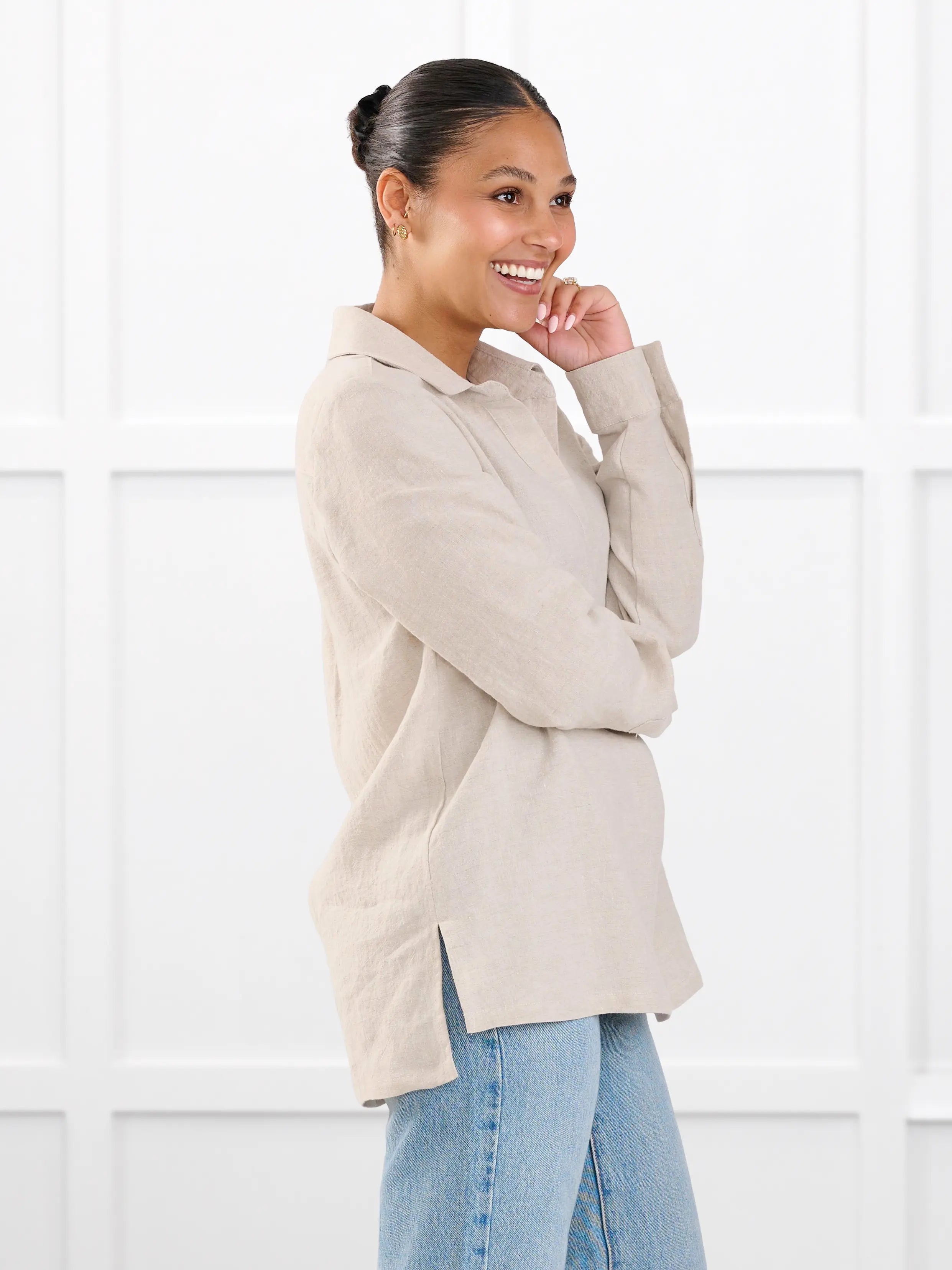 Mali linen collared top for women in Sand linen on model Meron, size XS @Meron-XS