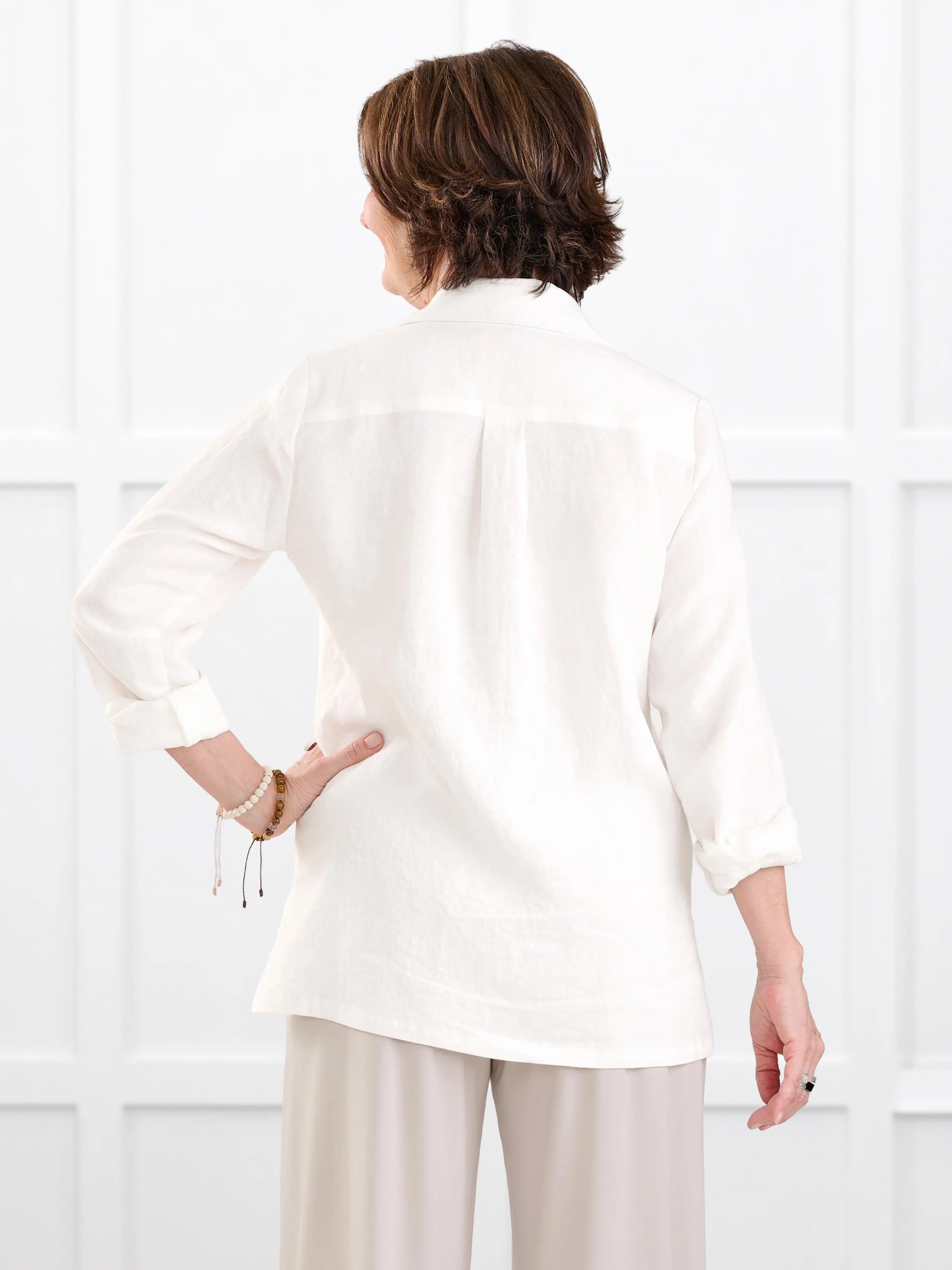 Mali linen collared top for women in Ivory linen on model Donna, size S @Donna-S
