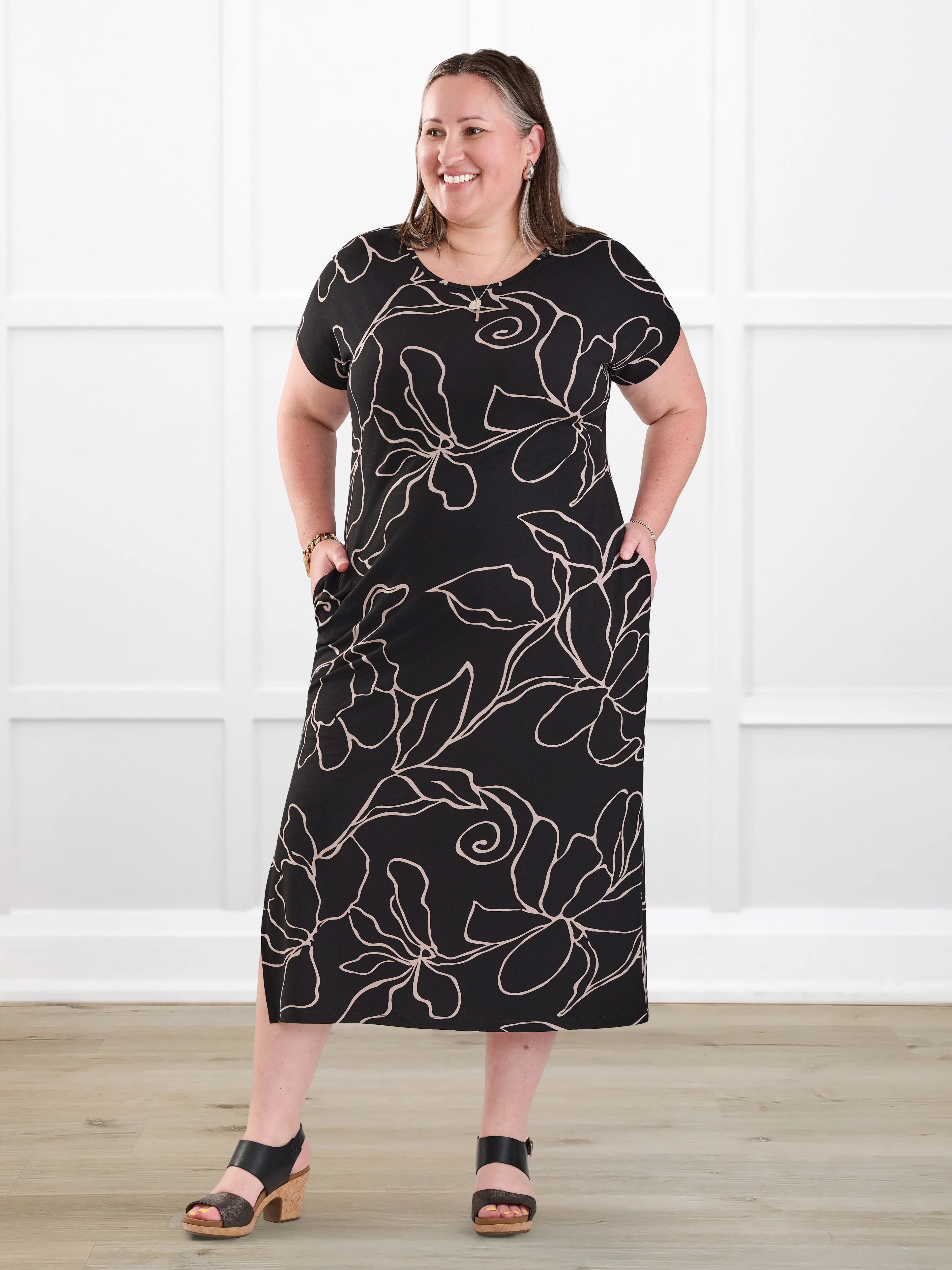 Marilla t shirt midi pocket dress for women in Contour floral on model Cristina, size XXL @Cristina-XXL