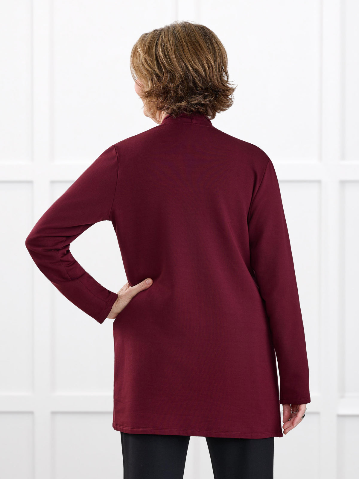 Montana fleece pocket cardigan for women in Merlot on model Donna, size S Regular @Donna-S-regular