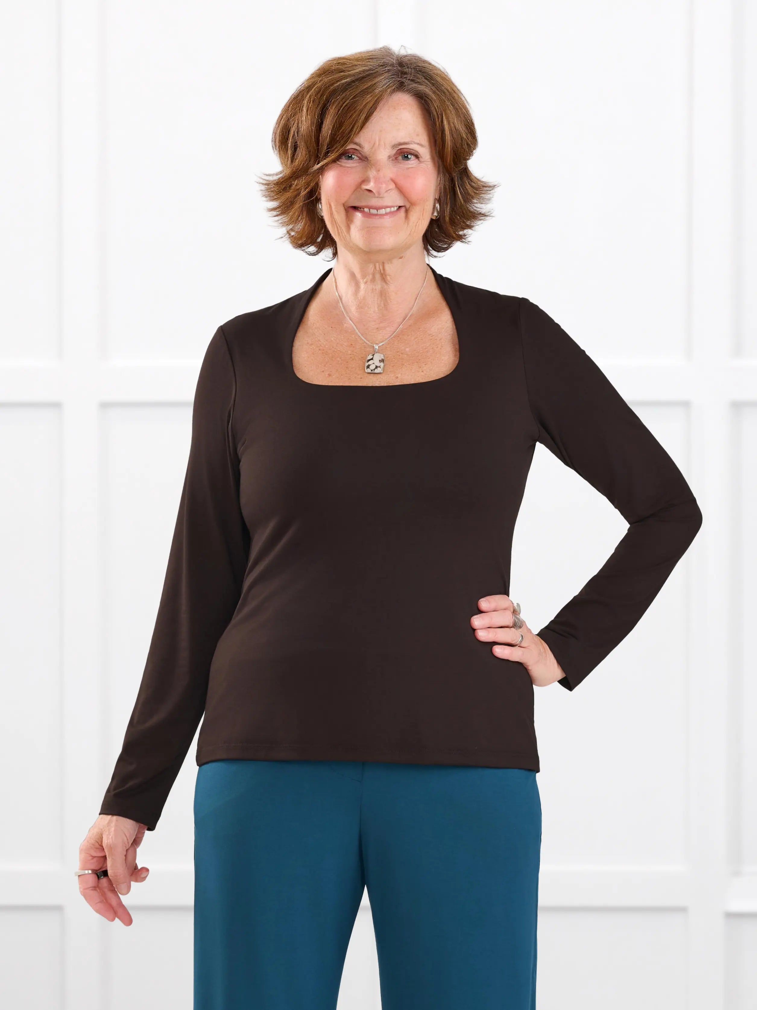 Patrice square neck long sleeve top for women in Dark chocolate on model Donna, size S @Donna-S