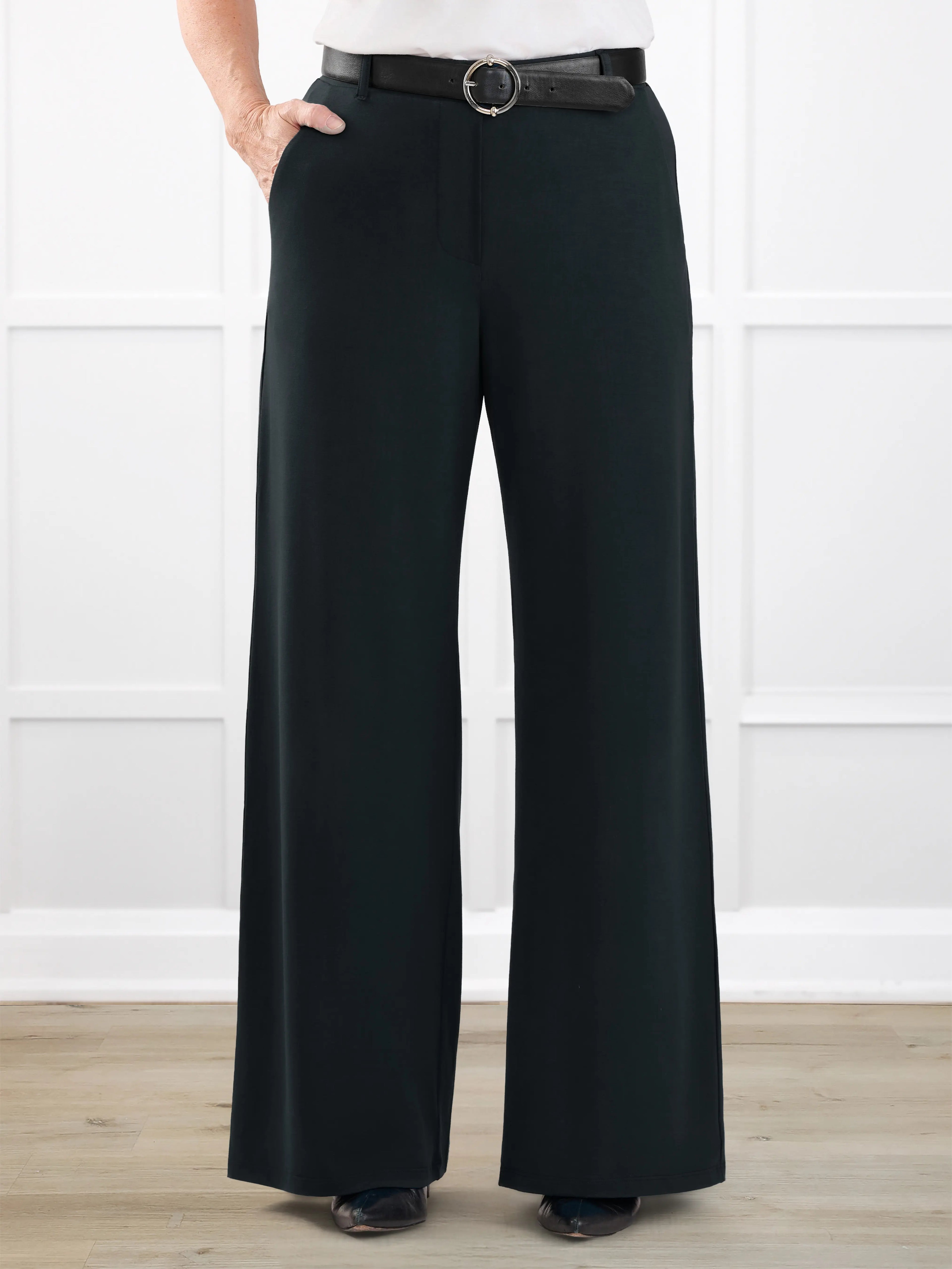Samara wide leg pocket pant for women in Black