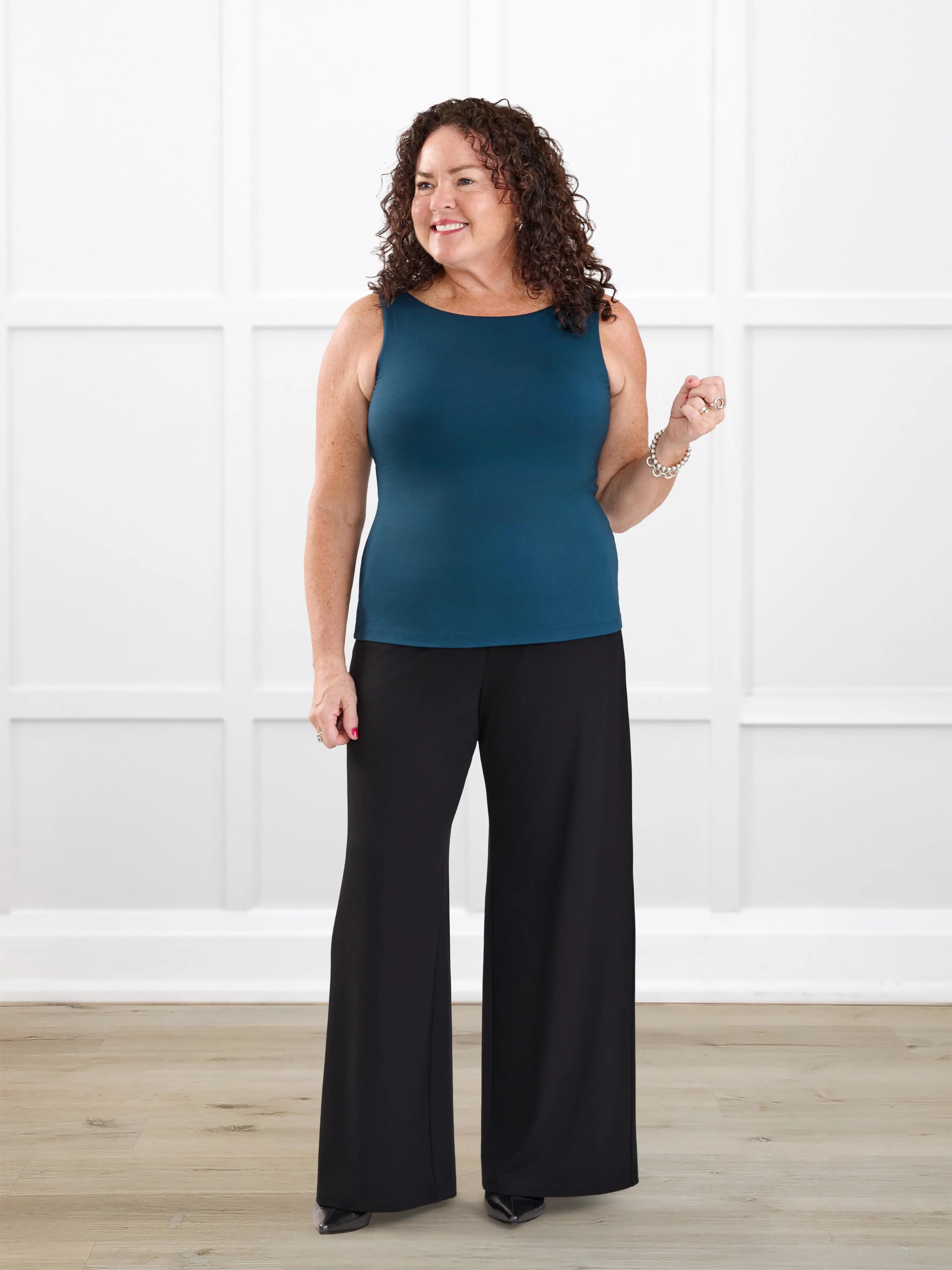 Samara wide leg pocket pant for women in Black on model Kerri, size M Petite @Kerri-M-petite