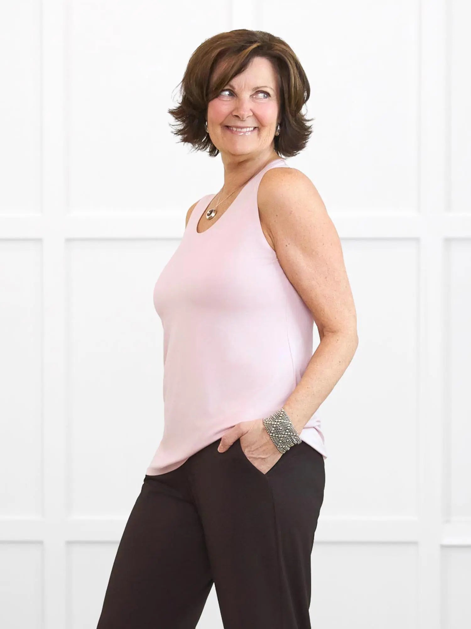 Shandra reversible neckline tank top for women in Ballet pink on model Donna, size S Regular @Donna-S-regular