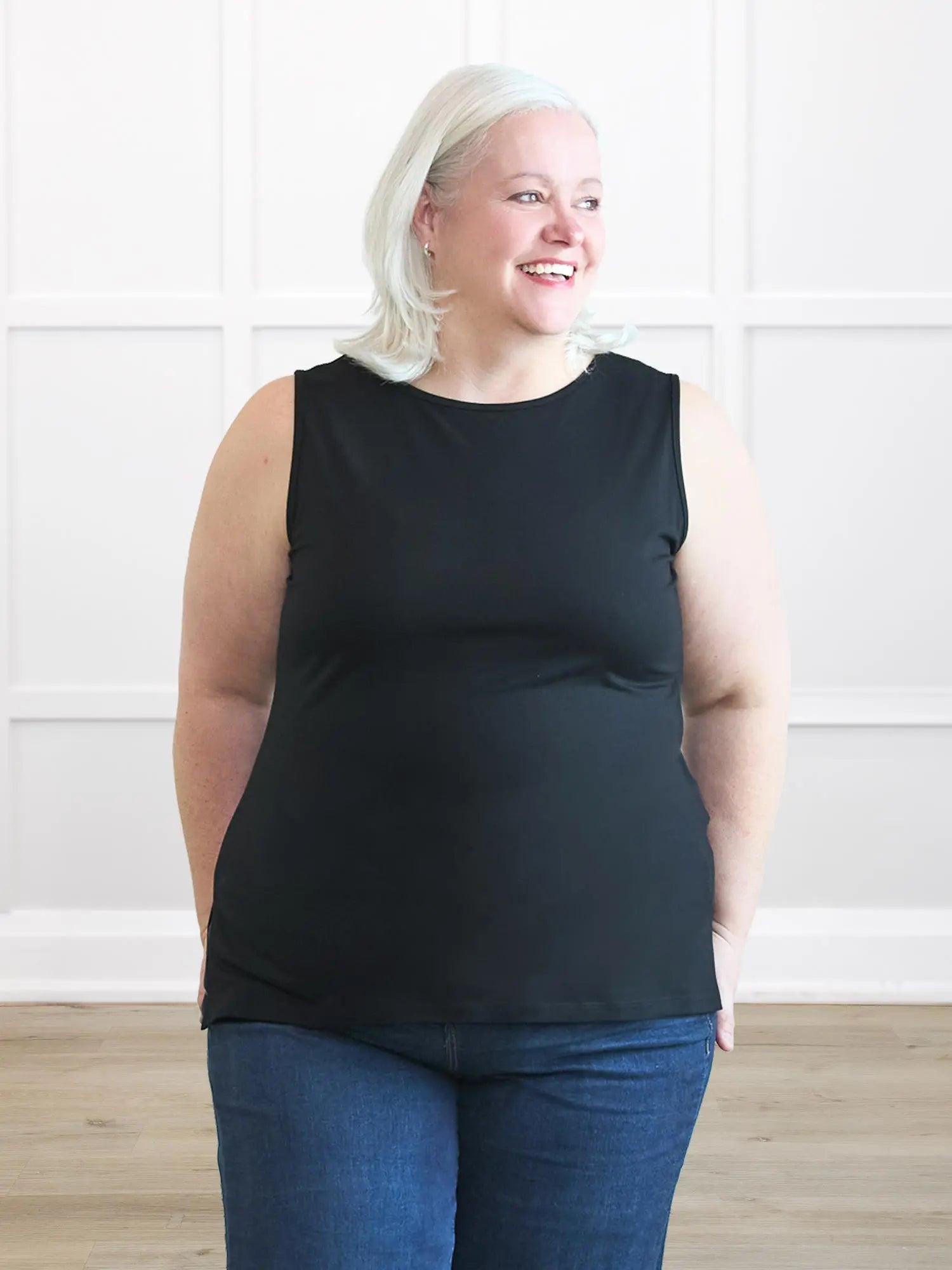 Shyanne reversible neckline side slit tank 00 in Black on model Colleen, size XXL Petite @Colleen-XXL-petite