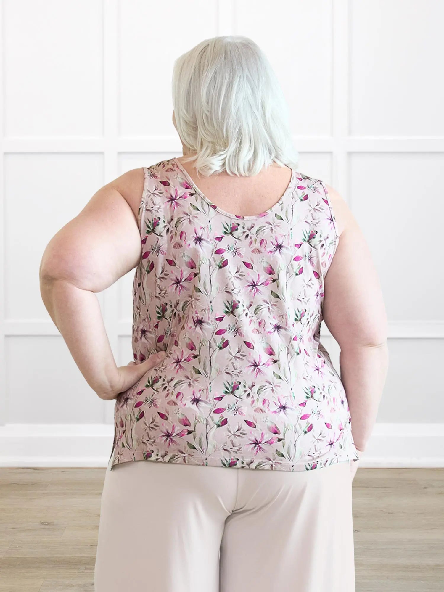 Shyanne reversible neckline side slit tank in Wild magnolia on model Colleen, size XXL Petite @Colleen-XXL-petite