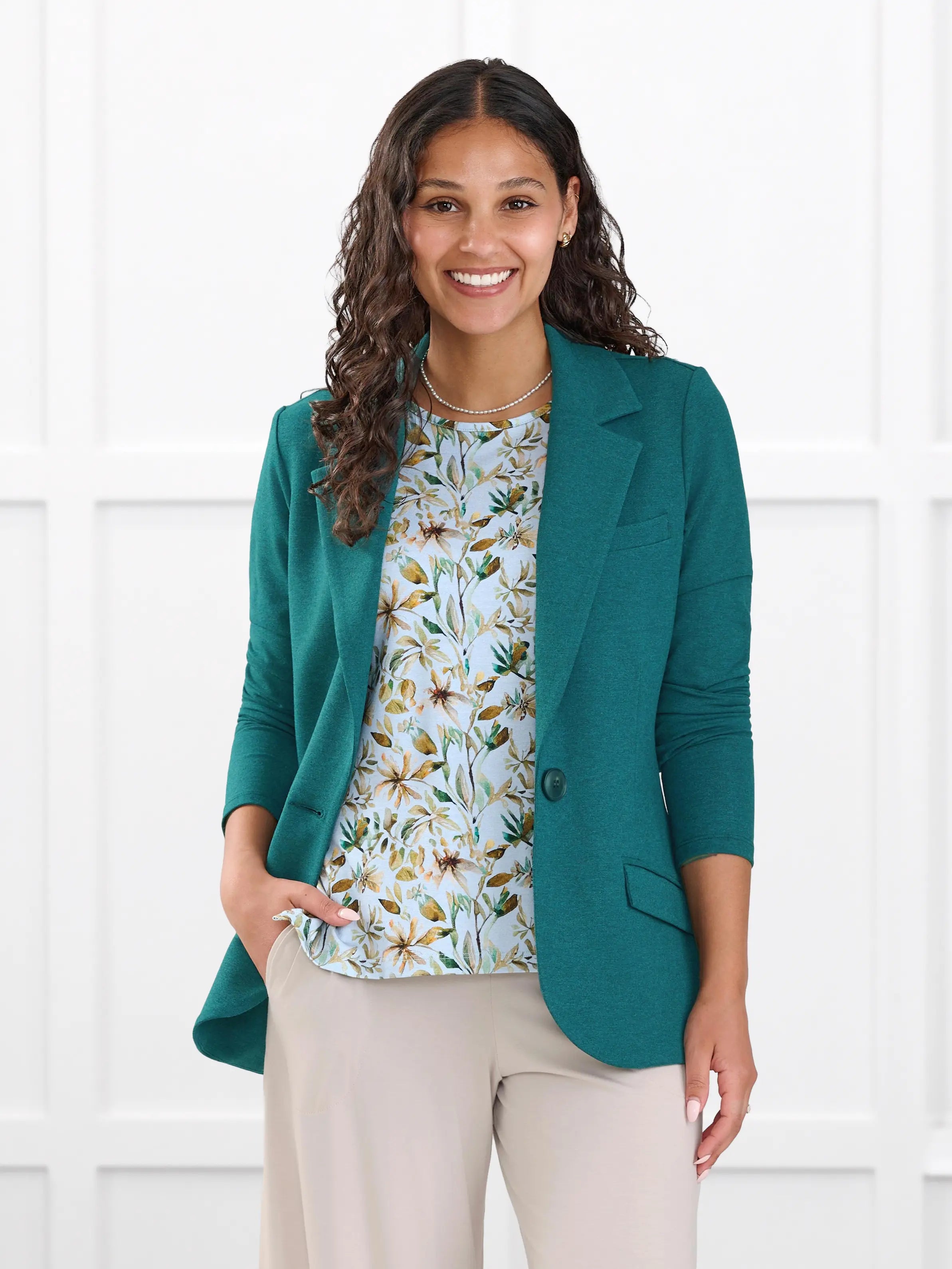 Sienna stretchy girlfriend blazer for women in Ivy melange on model Meron, size XS @Meron-XS