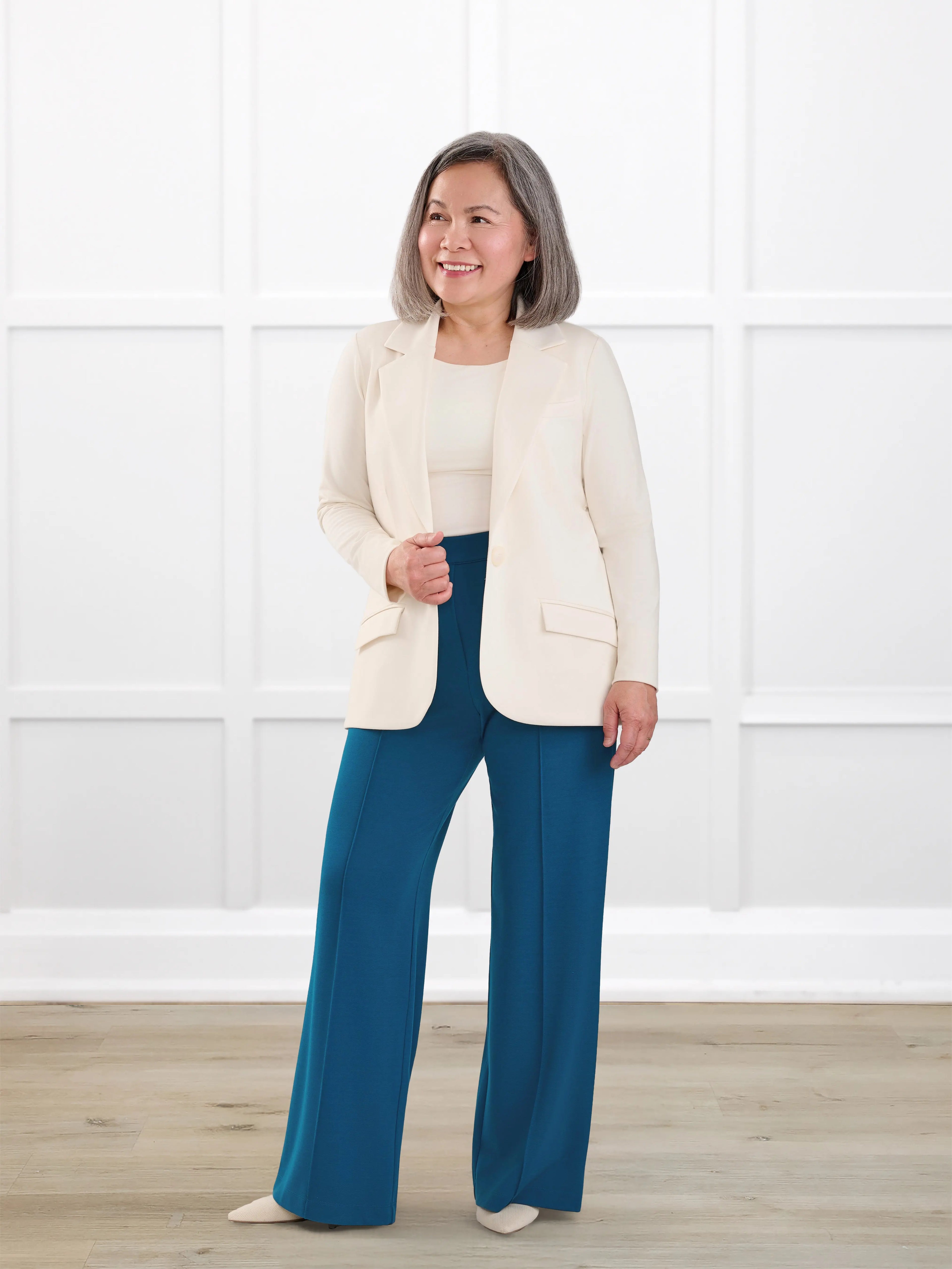 Sienna stretchy girlfriend blazer for women in Parchment on model Terry, size S @Terry-S