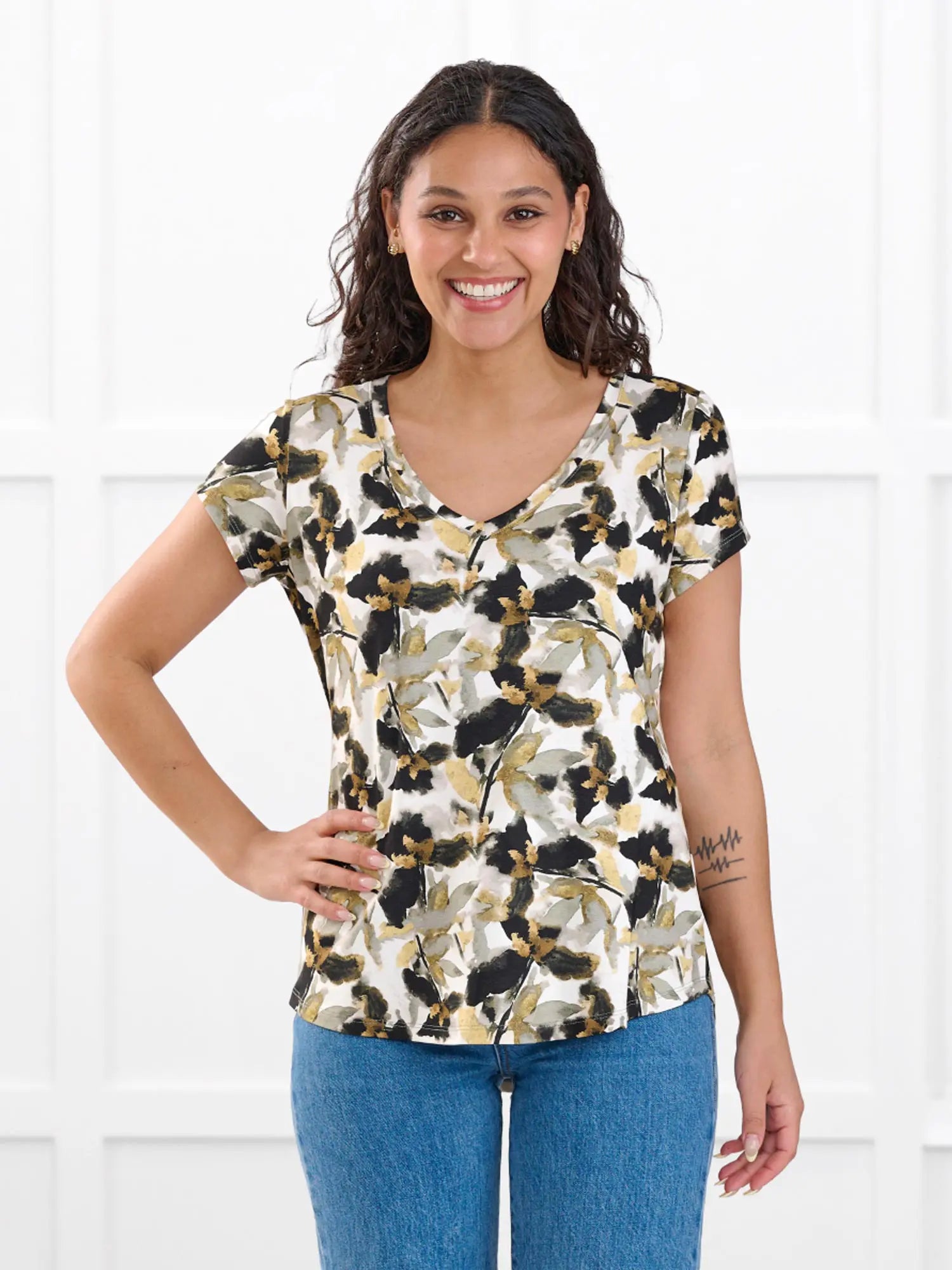 Sutton v neck classic tee for women in Gold leaf on model Meron, size XS Regular @Meron-XS-regular