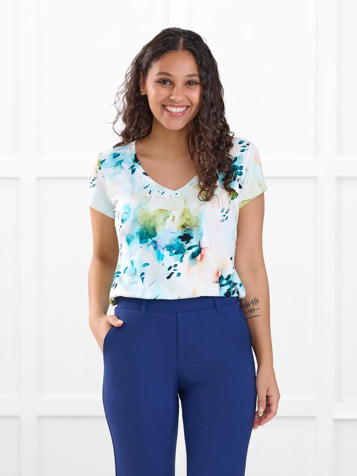 Sutton v neck classic tee for women in Water lily on model Meron, size XS Regular @Meron-XS-regular
