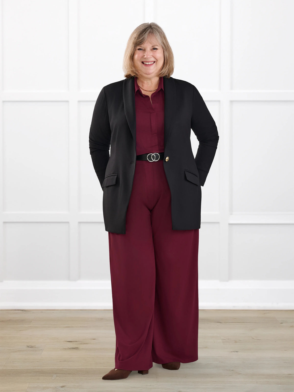 Trina relaxed tailored long blazer for women in Black on model Laurie, size XXL @Laurie-XXL