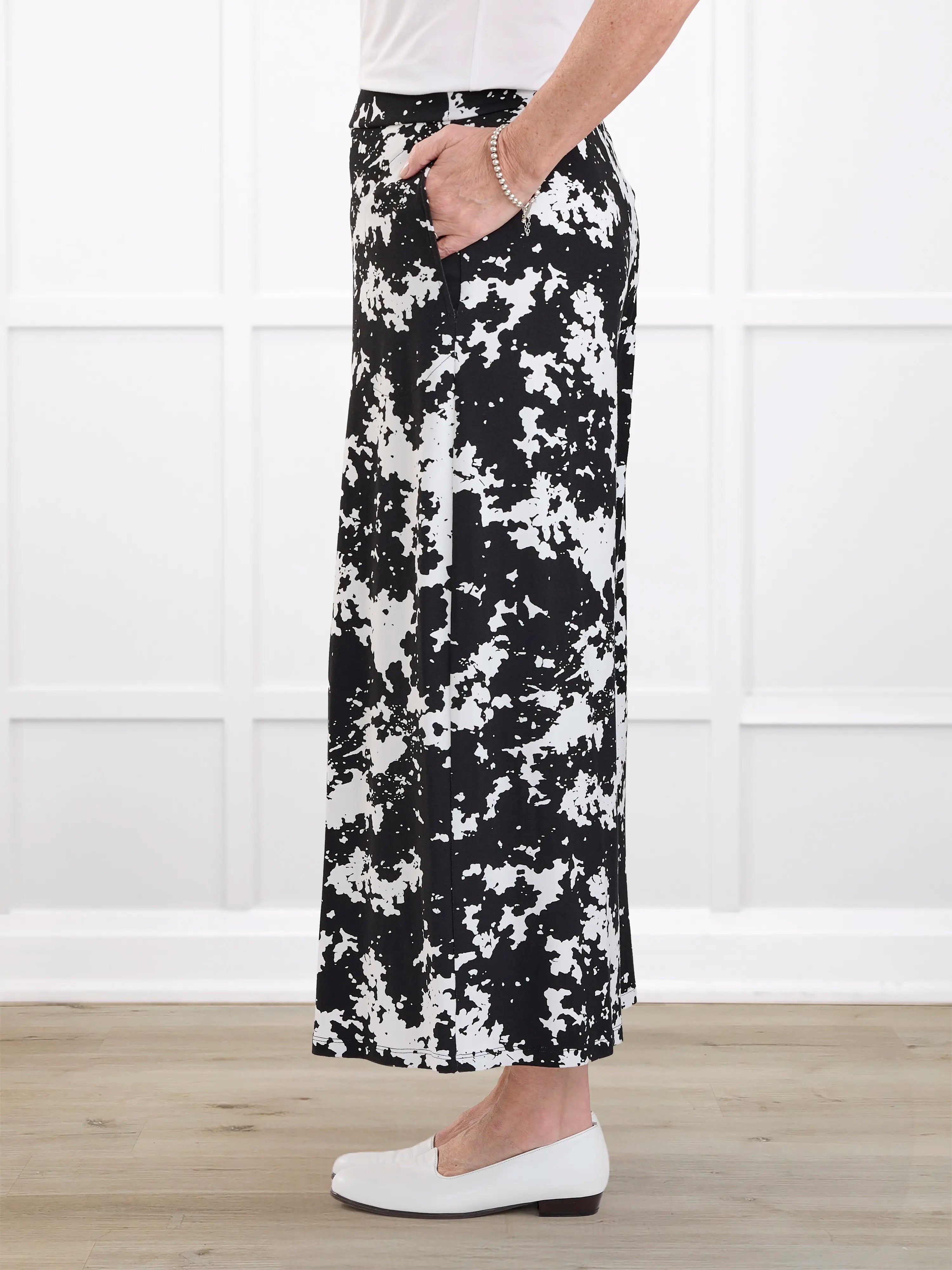 Valencia capri palazzo pocket pant for women in Moo’d bloom