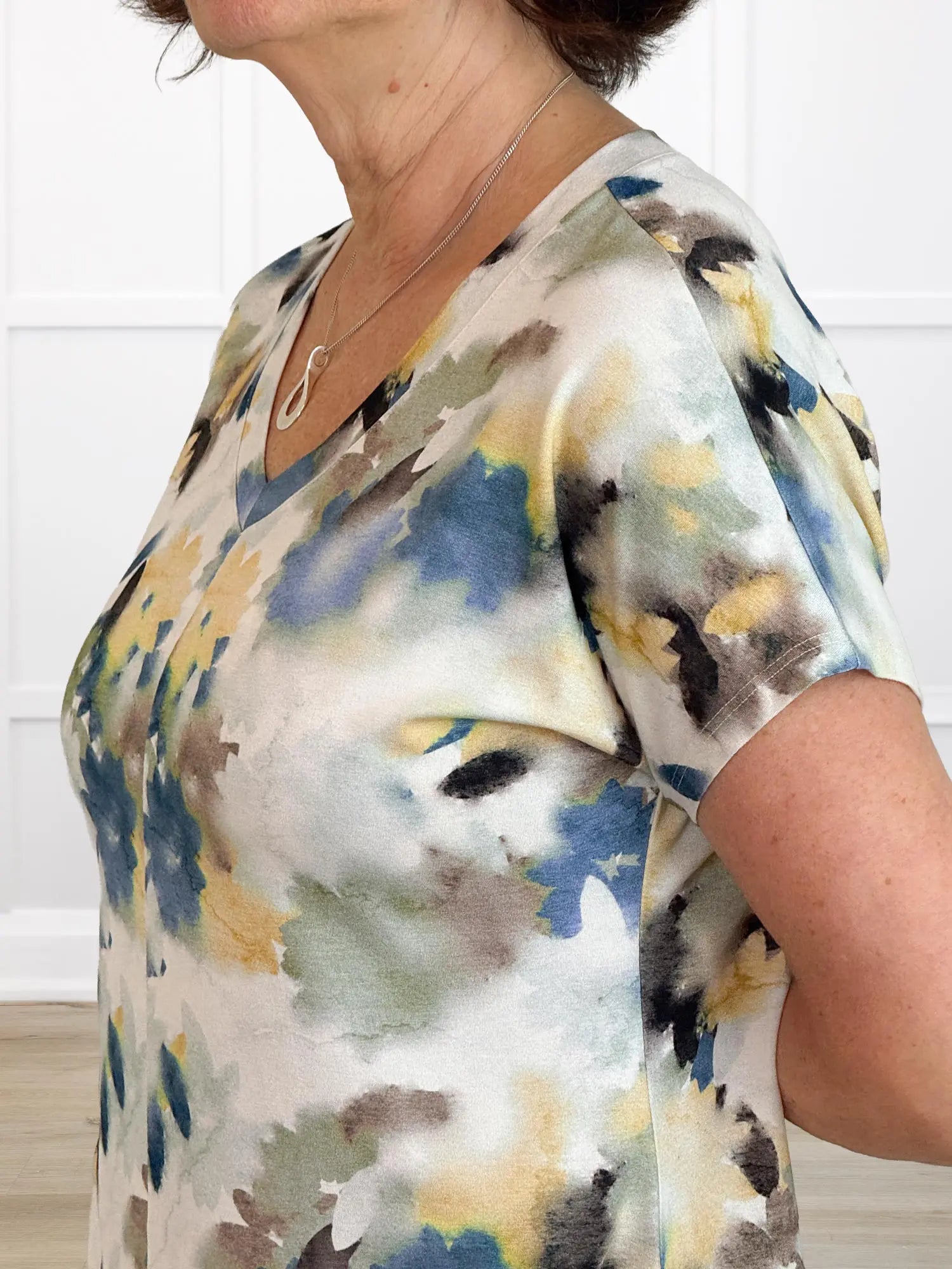 Zyla v neck dolman top for women in Morning dew