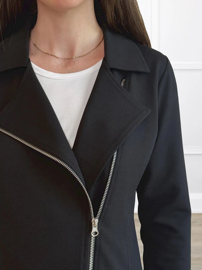 A closeup detail shot of Miik&