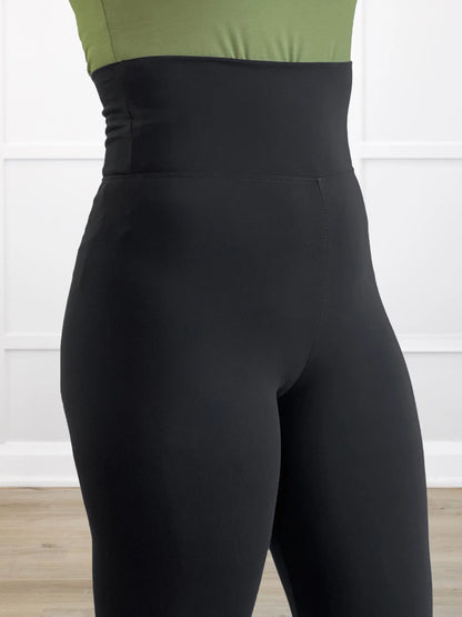 A closeup detail of the waistband of Miik&