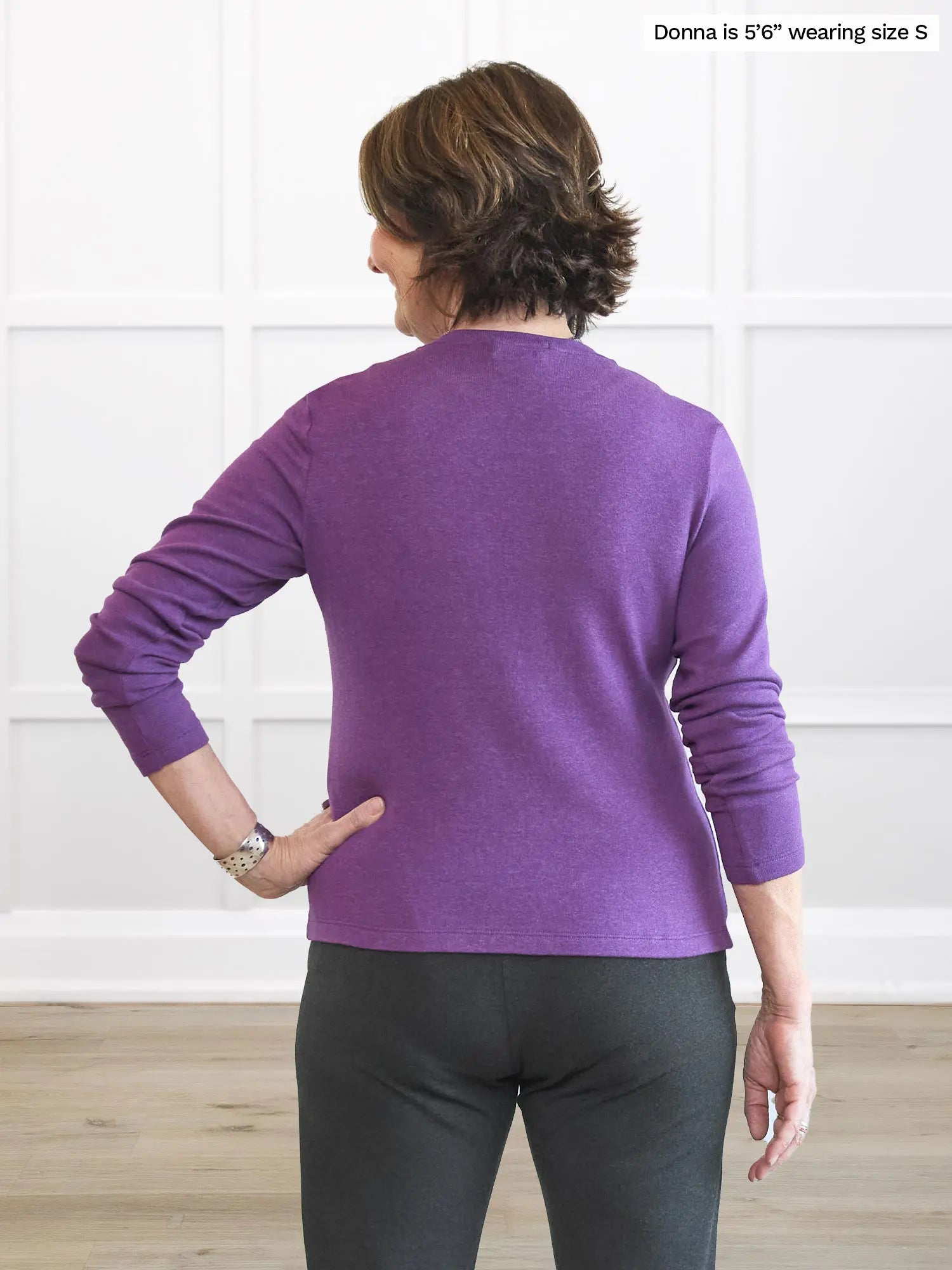 Miik founder Donna (5’6”, small) standing with her back towards the camera showing the back of Miik&