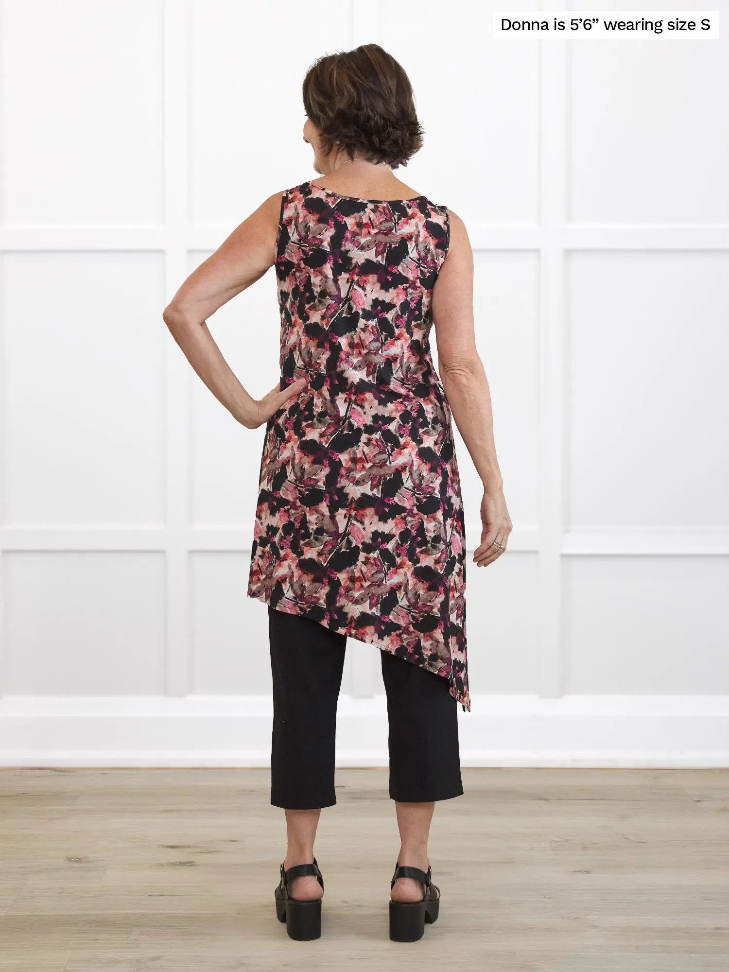Miik founder Donna (5’6”, small) standing with her back towards the camera showing the back of Miik&