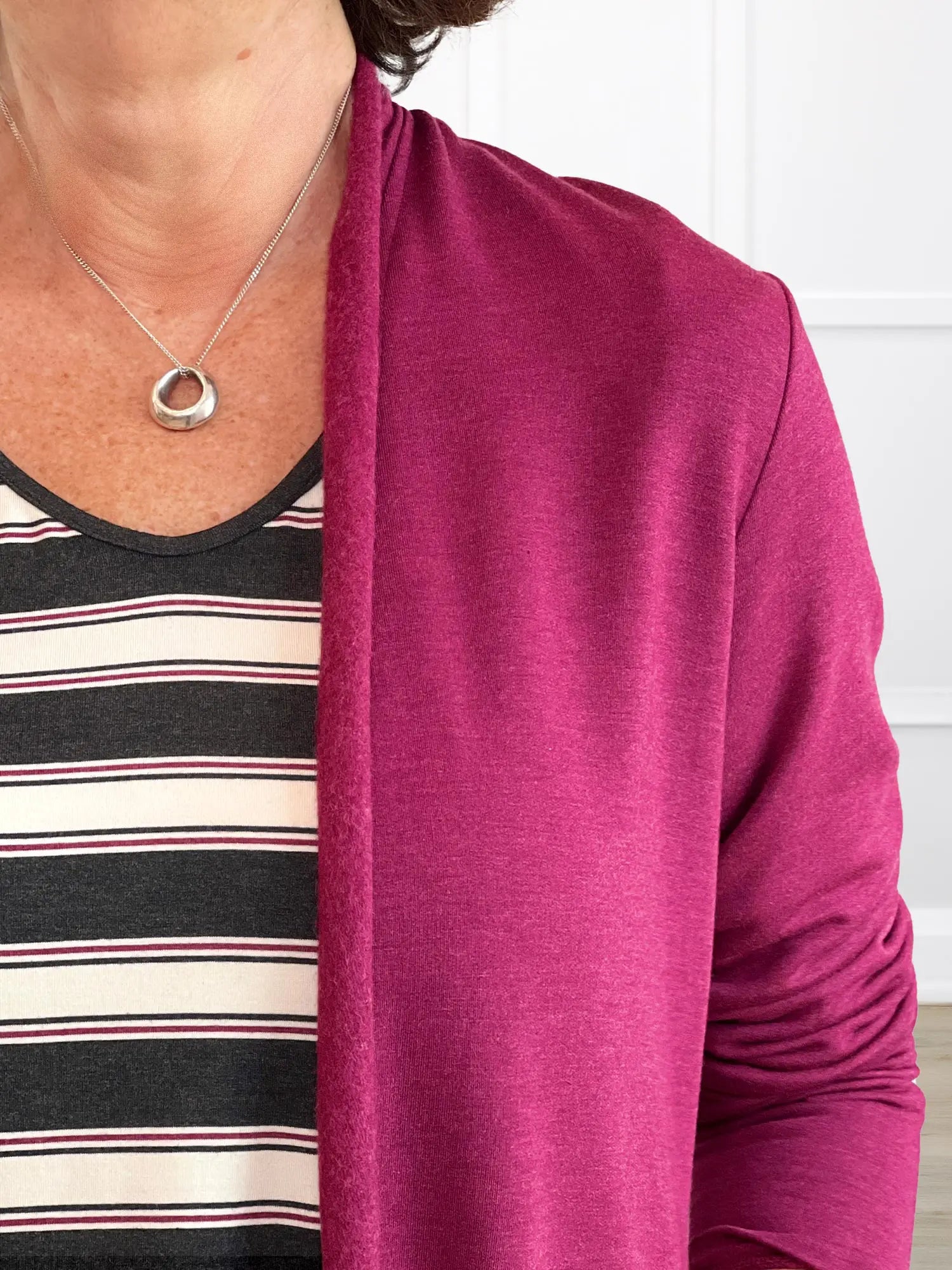 A closeup detail of the stripe of the new Miik&