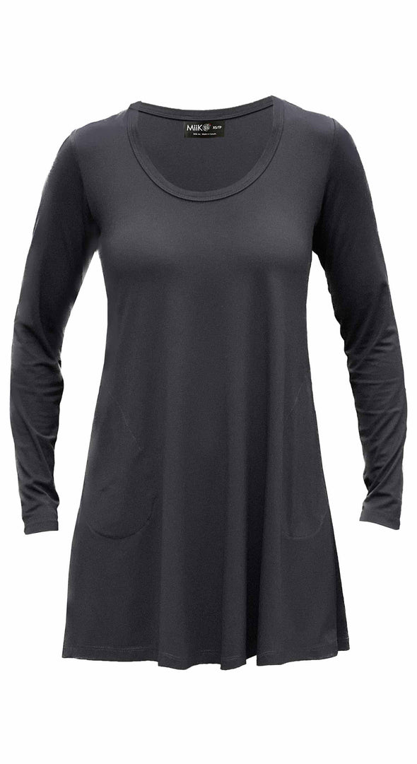 An off figure image of Miik's Zuri long sleeve pocket tunic in black