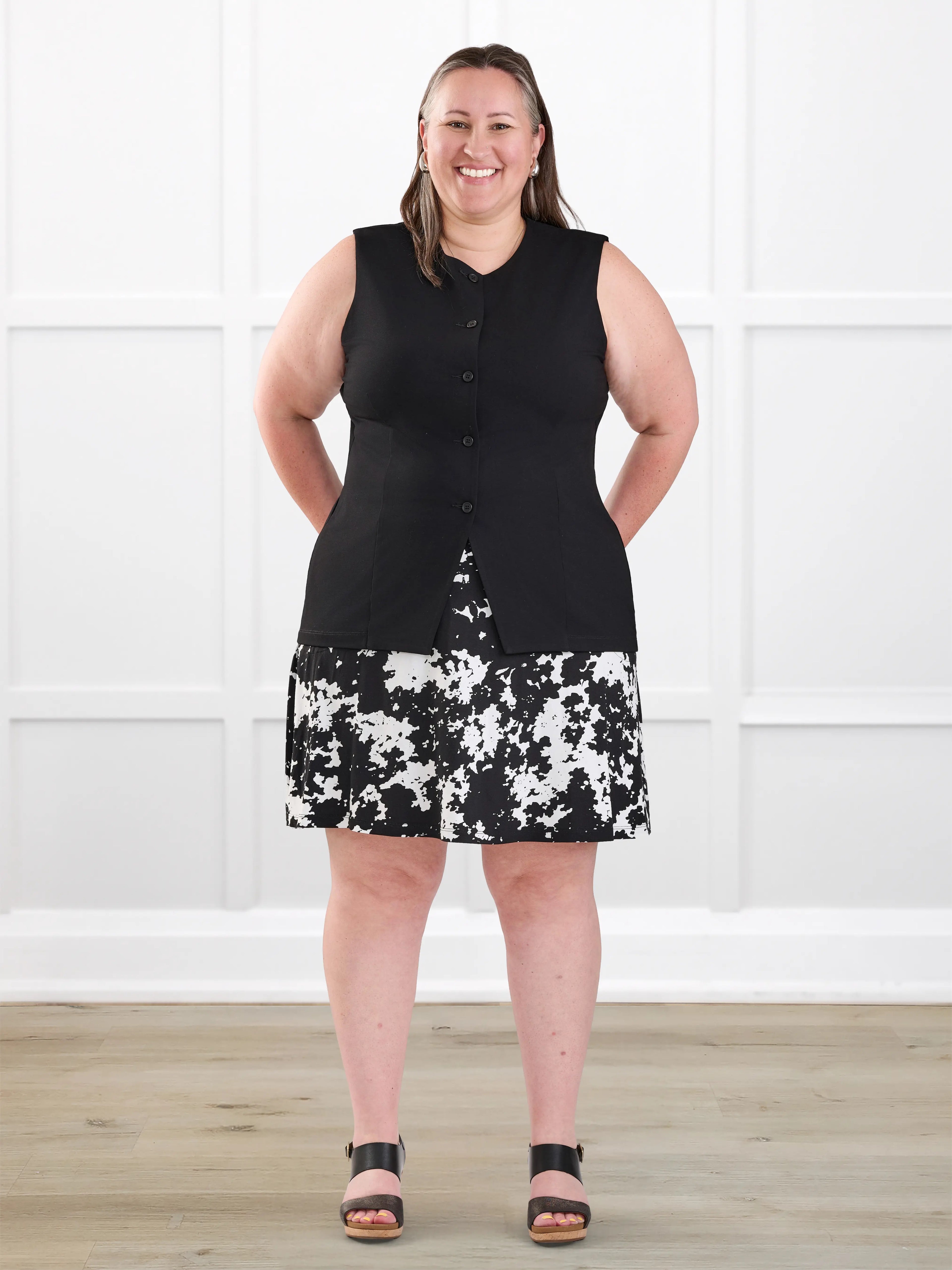 Adina flowy knee length pocket skort for women in Moo’d bloom on model Cristina, size XXL @Cristina-XXL 