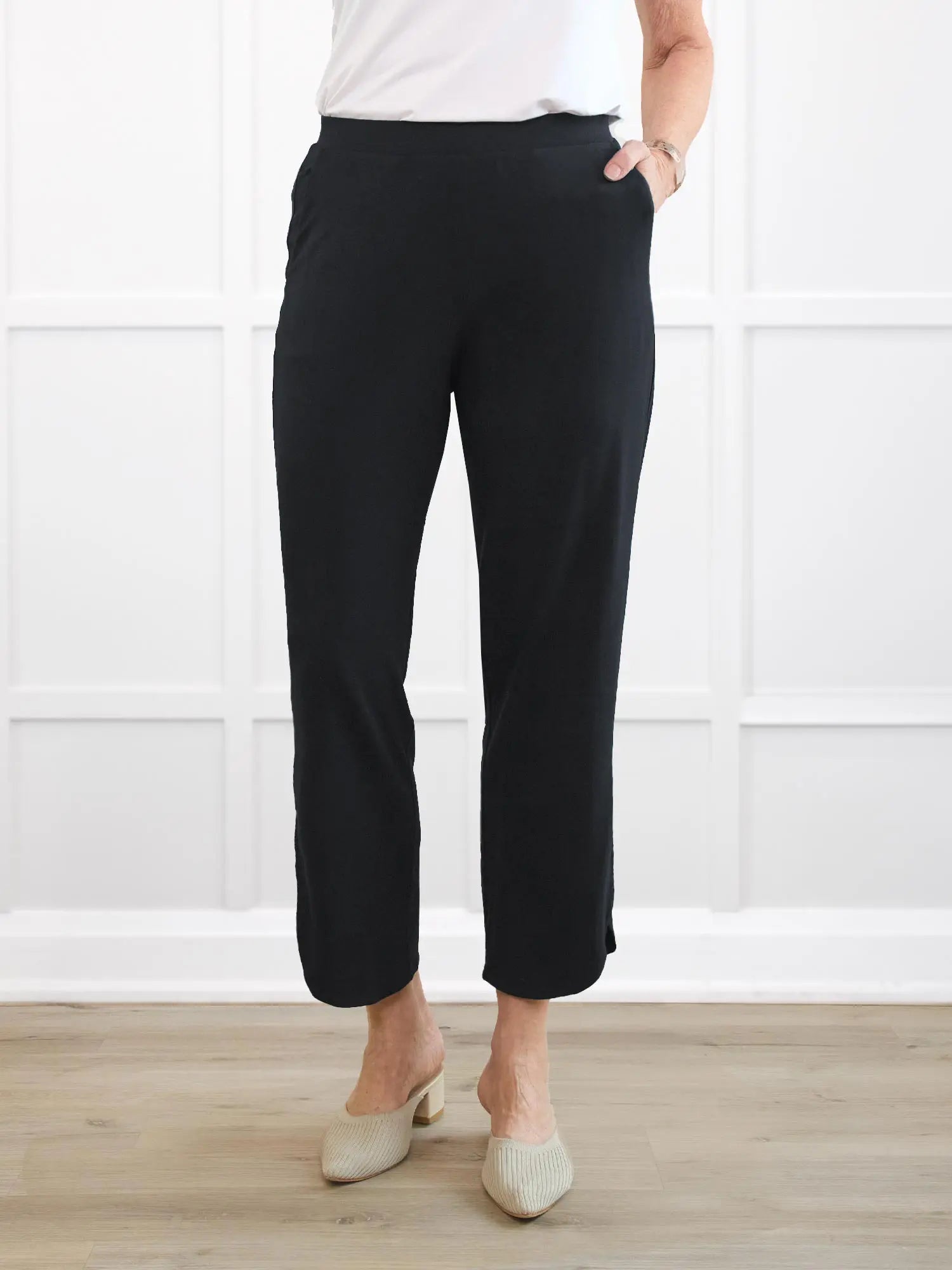 Akira tulip hem capri pant for women in Black 