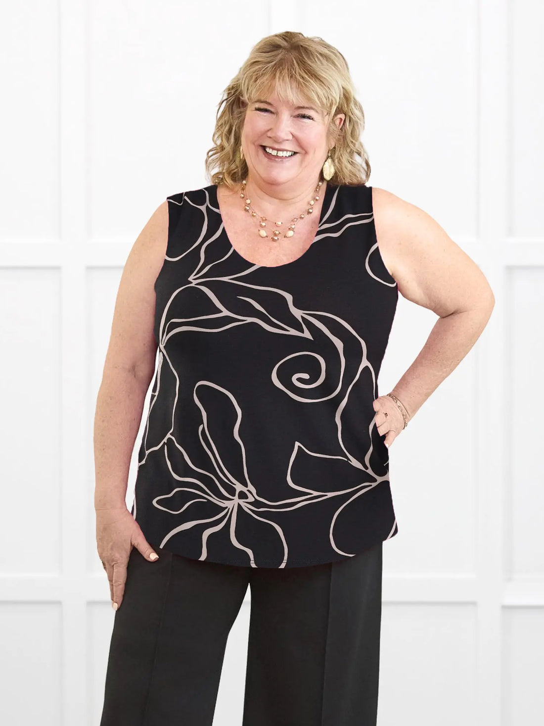 Alanis relaxed tank top for women in Contour floral on model Kelly, size 3X @Kelly-3x 