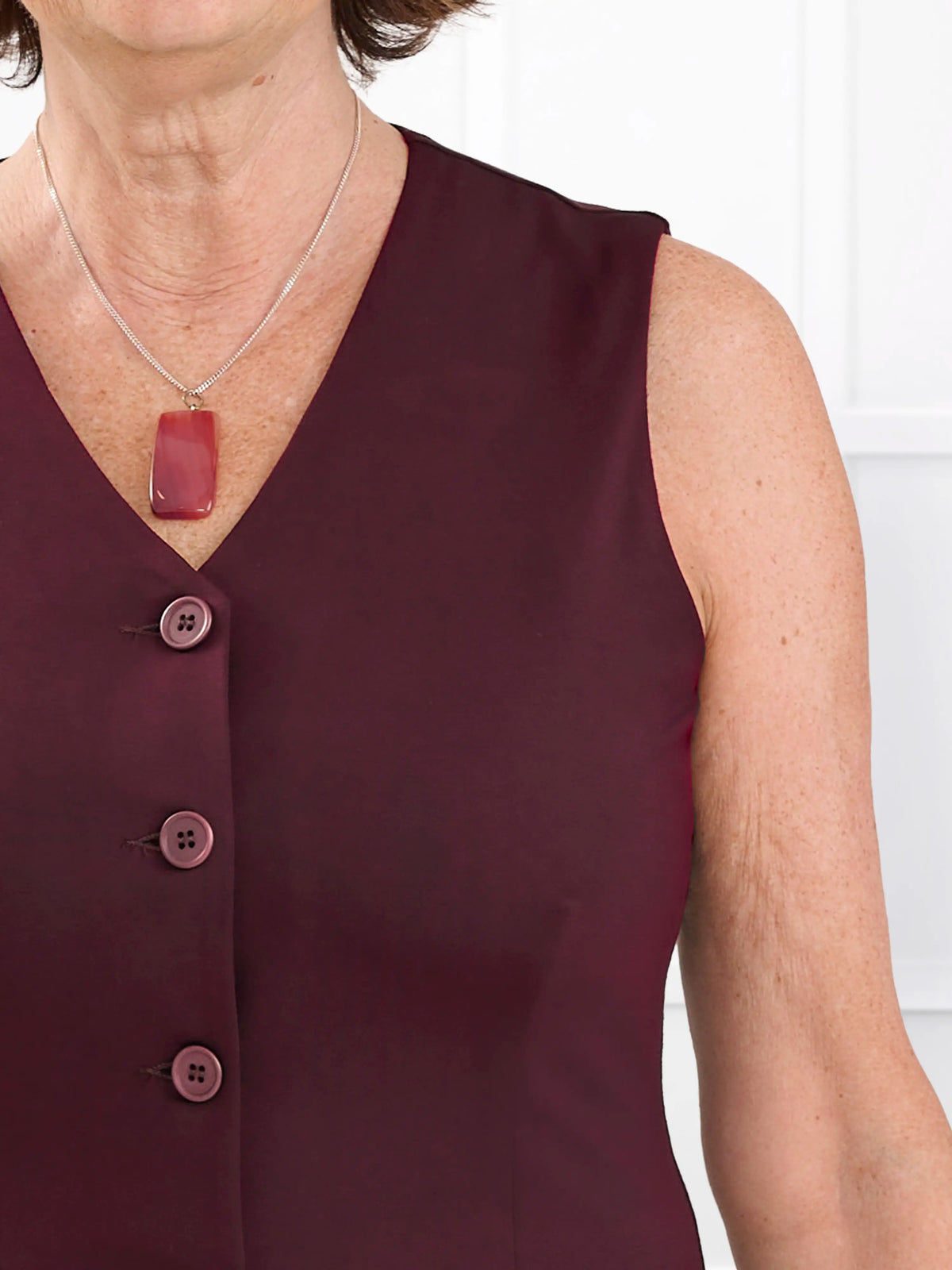 Alba tailored stretchy vest for women in Merlot 