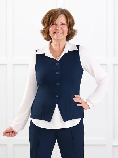 Alba tailored stretchy vest for women in Navy on model Donna, size S @Donna-S 