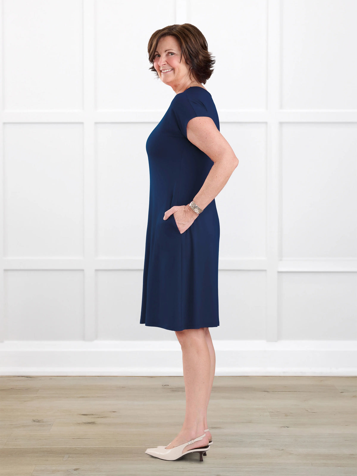 Aleeza t shirt dress with pockets for women in Navy on model Donna, size S @Donna-S 
